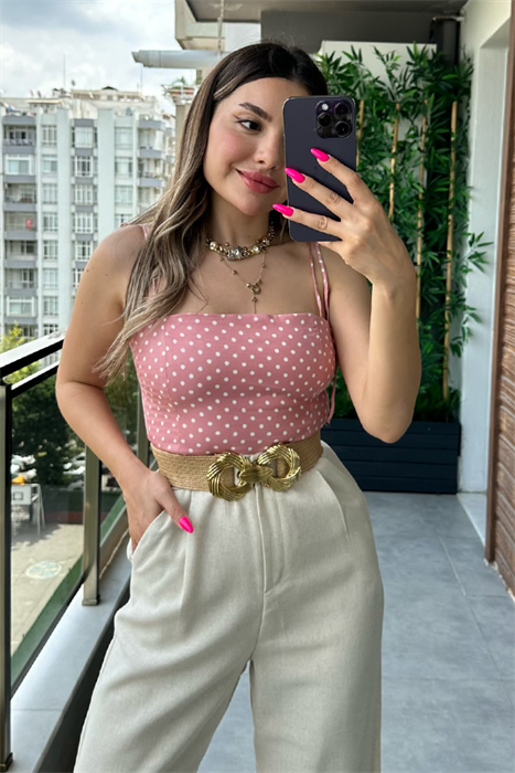 Pembe puantiyeli saten crop top