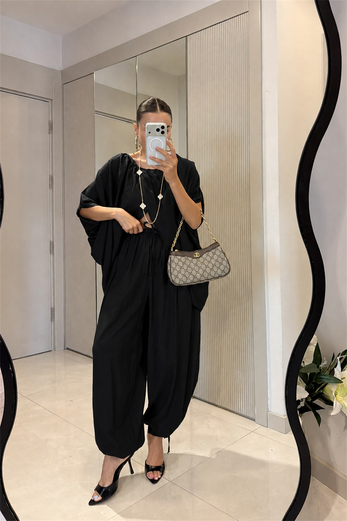 Perie Siyah Şalvar Dökümlü Bluz Takım