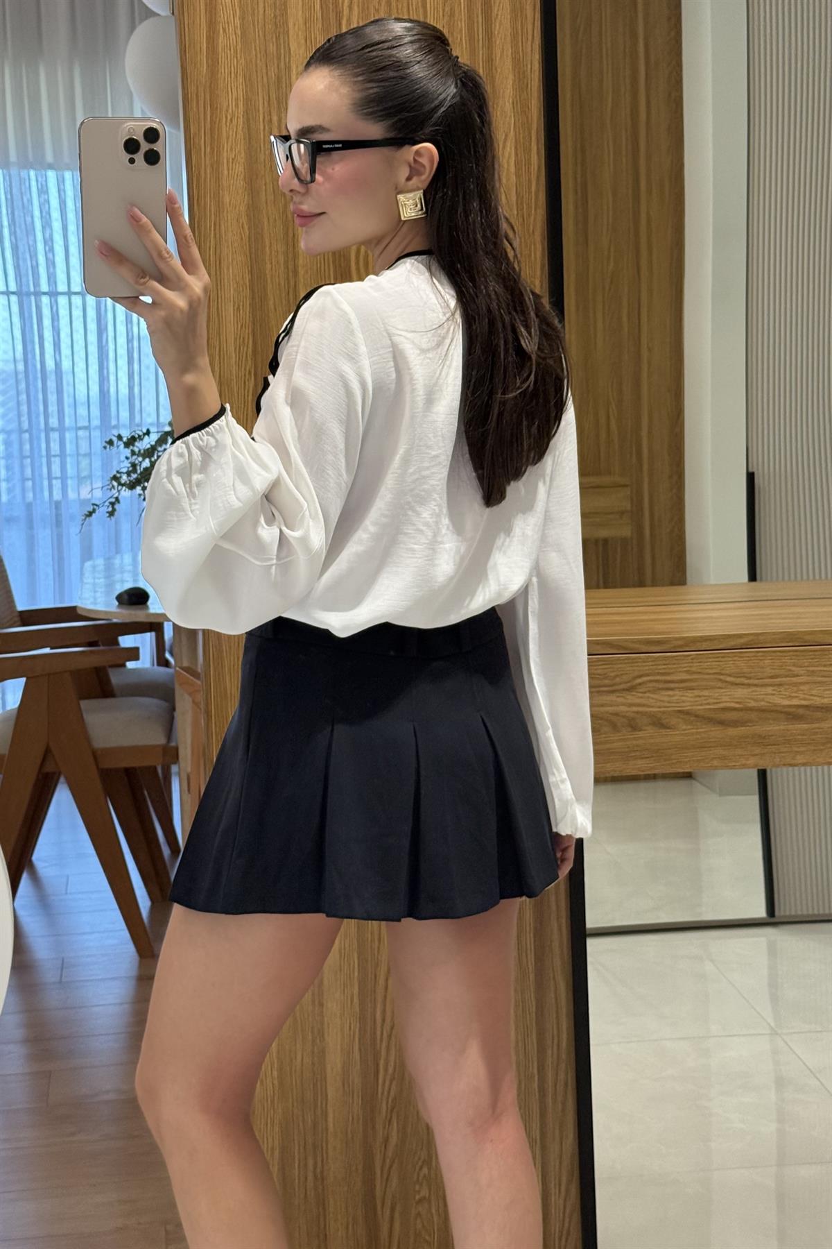 Pevra Fırfırlı Biyeli Gömlek 