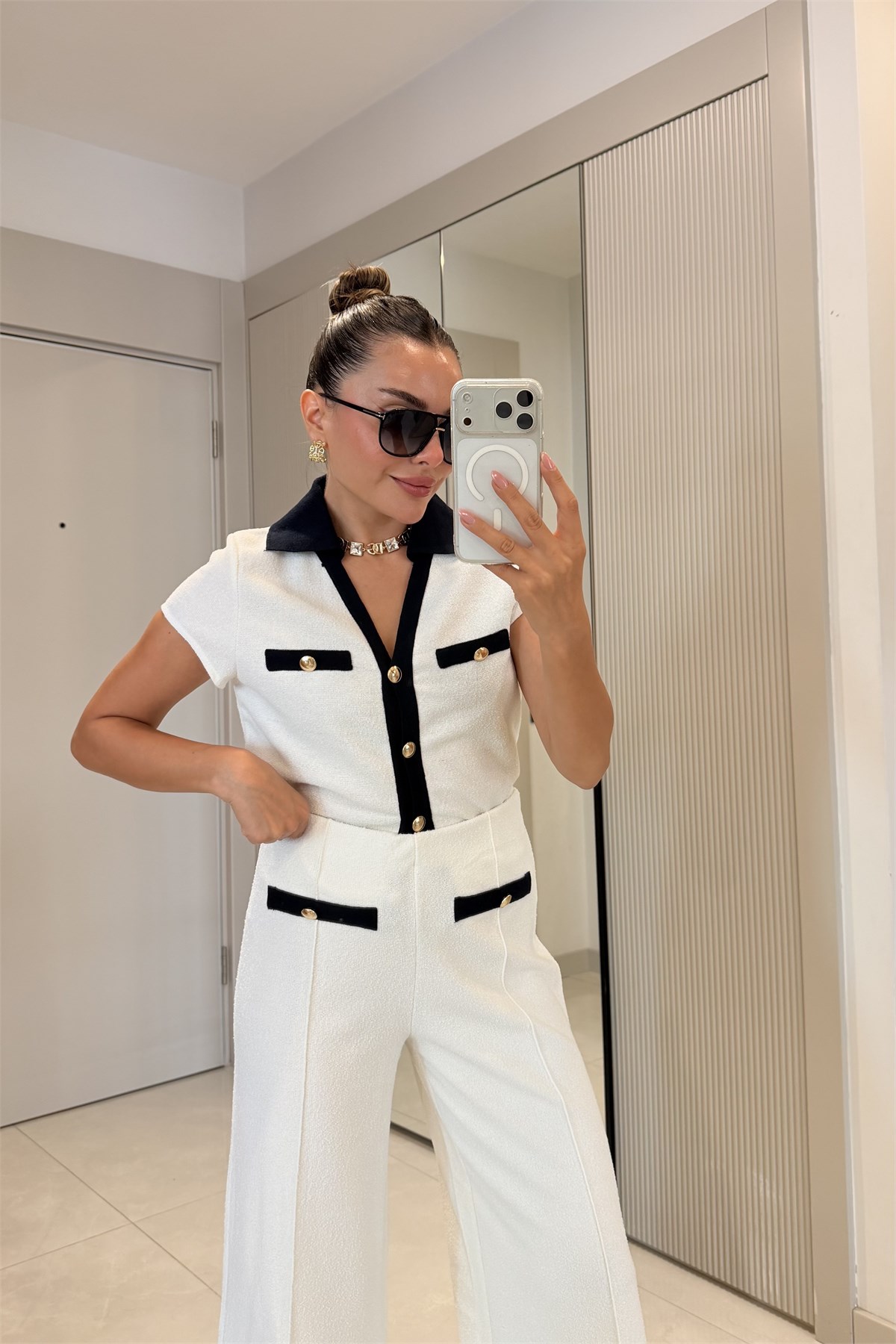 Pixell Beyaz Düğmeli Triko Takım