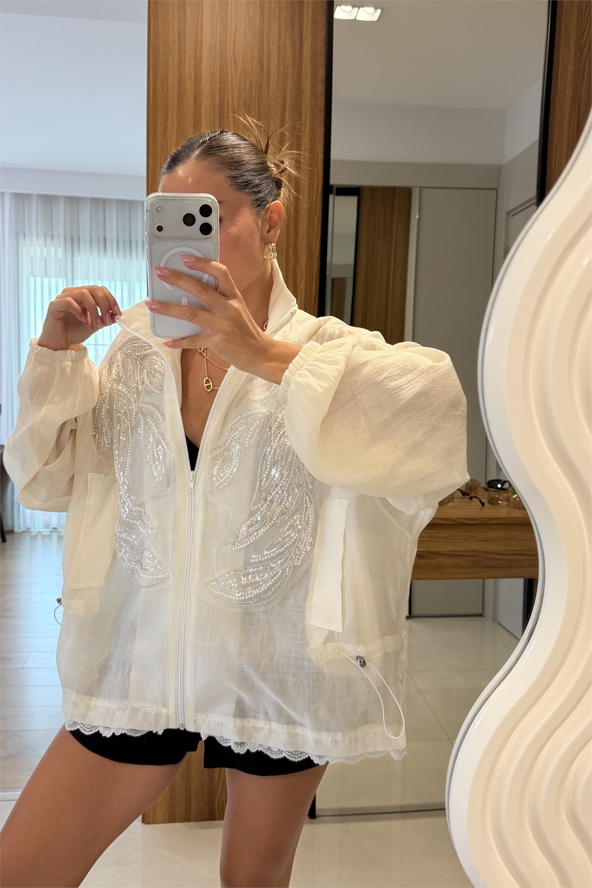Potenty Ekru Taş İşlemeli Bel Lastikli Transparan Ceket