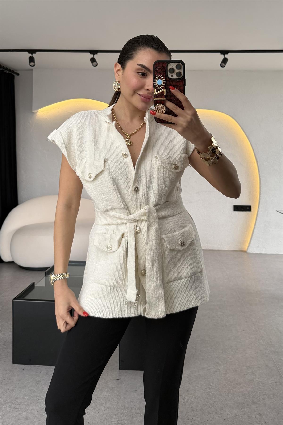 Prag Beyaz Kemerli MD Triko Yelek 