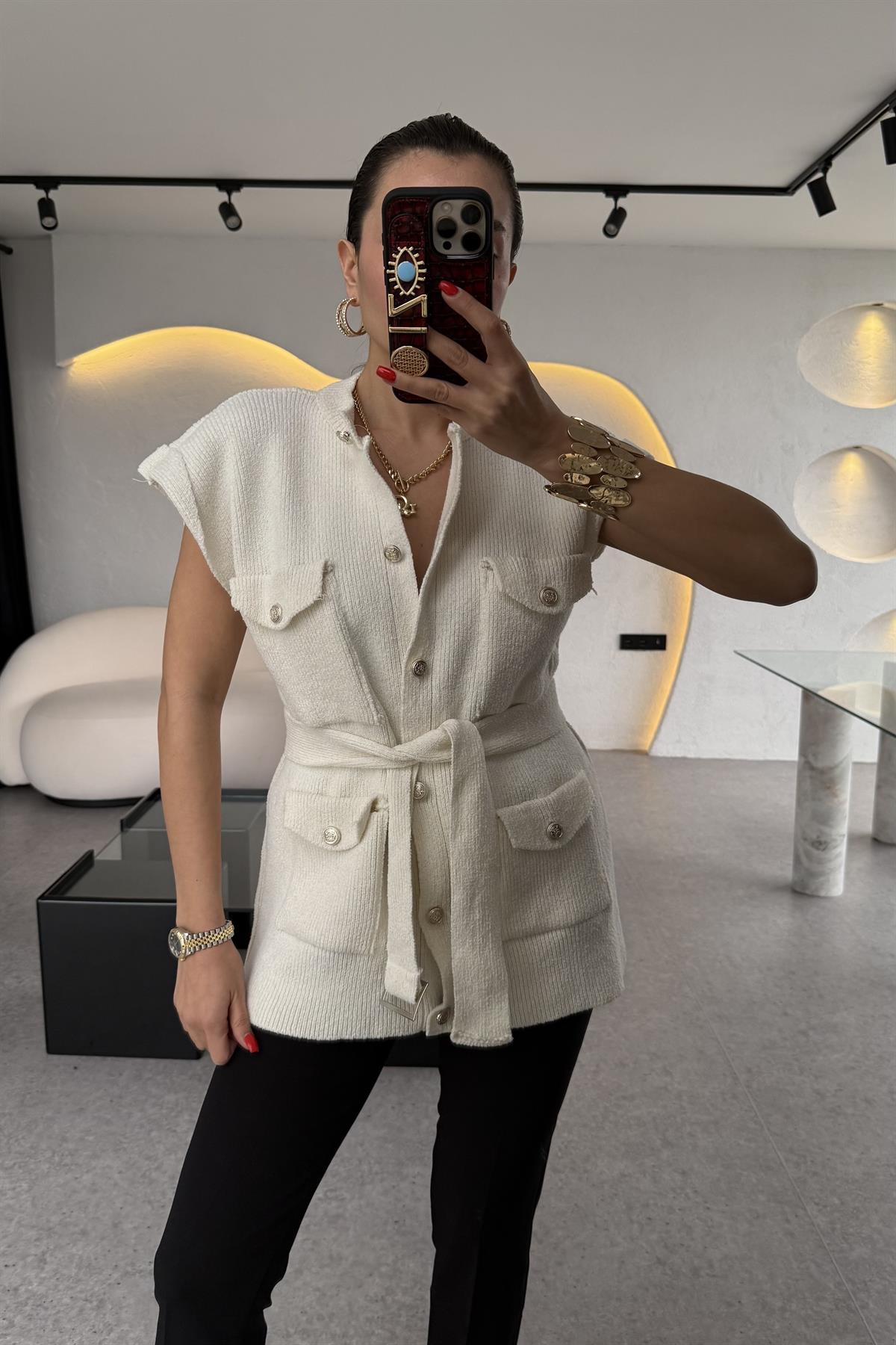 Prag Beyaz Kemerli MD Triko Yelek 