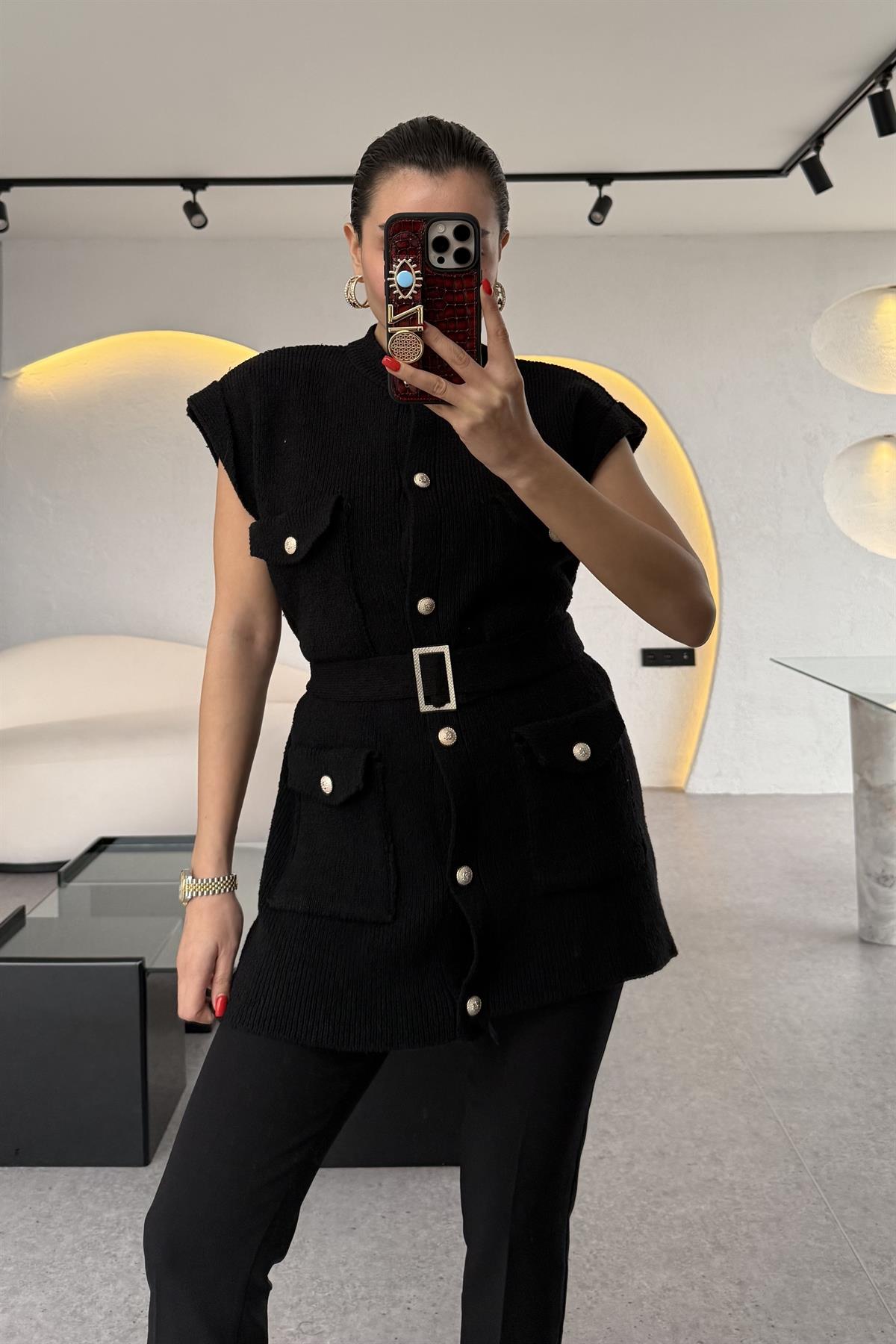 Prag Siyah Kemerli MD Triko Yelek 