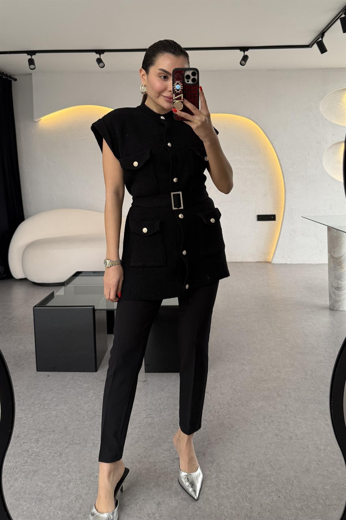 Prag Siyah Kemerli MD Triko Yelek 