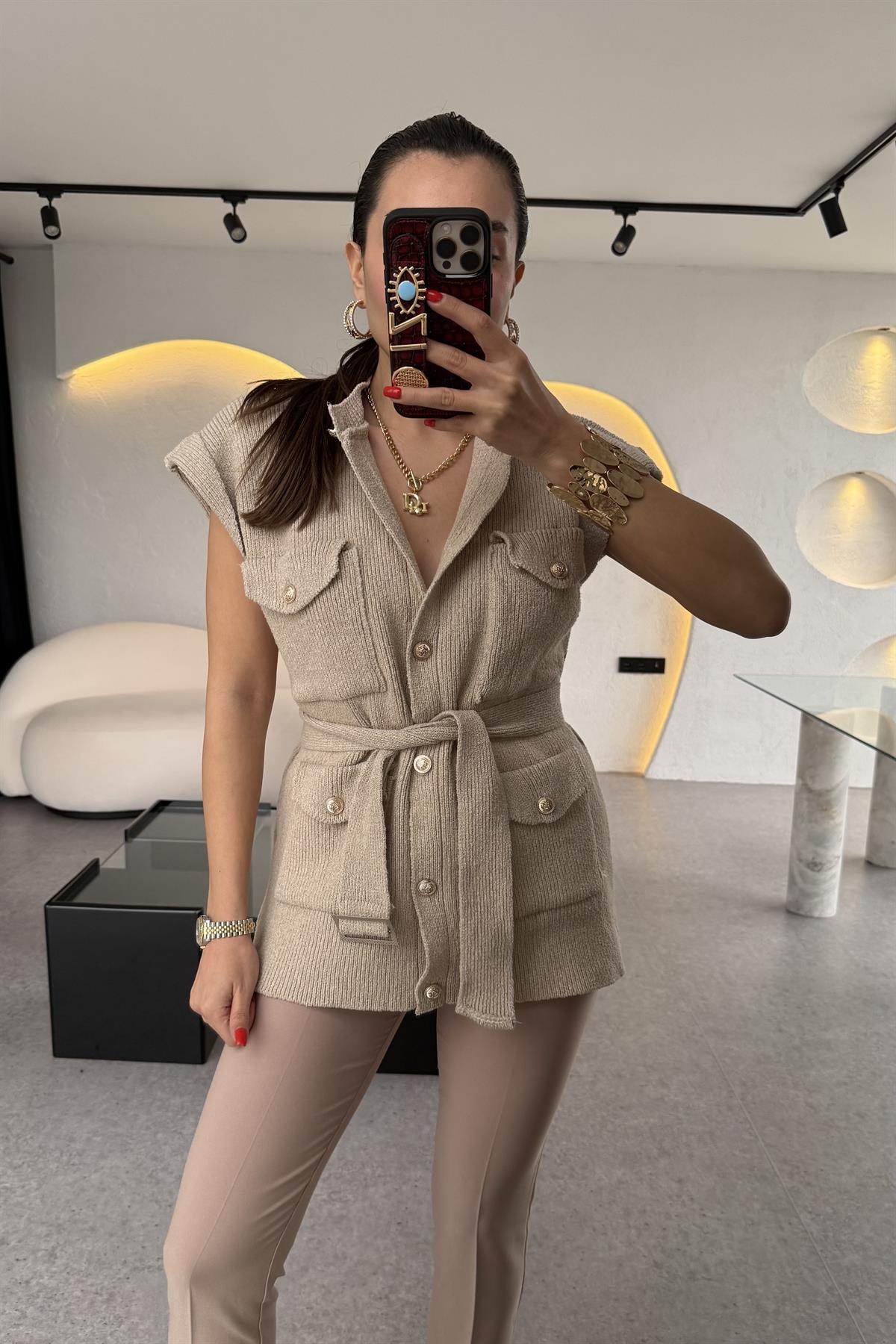 Prag Taş Kemerli MD Triko Yelek 