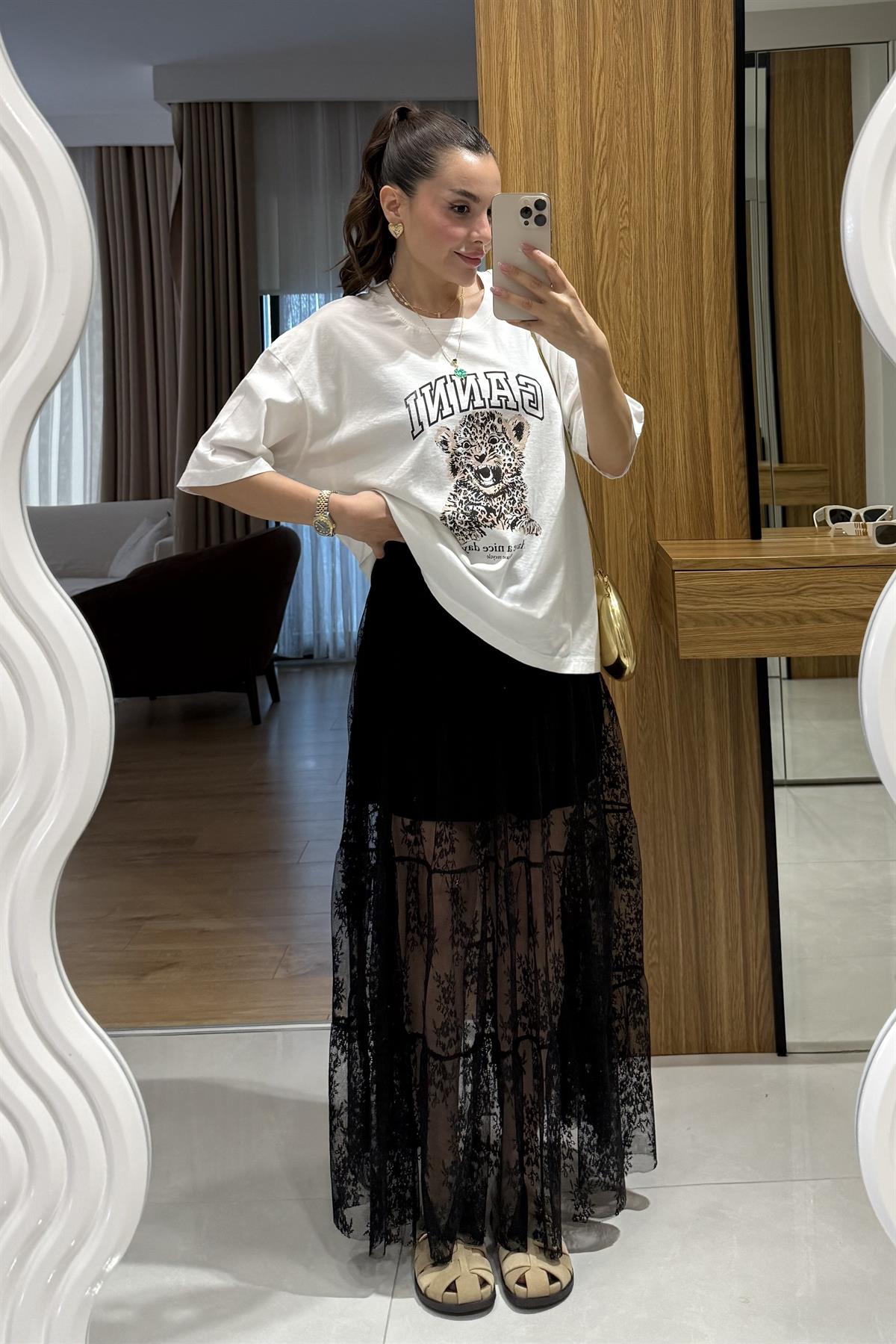 Praia Siyah Astarlı Dantel Etek