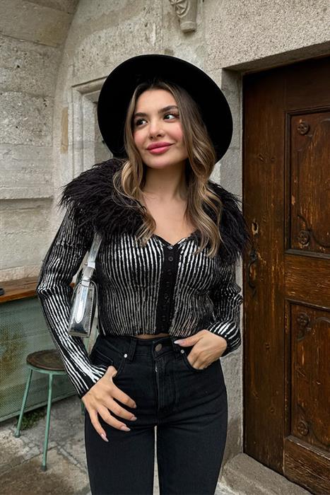 Preppy Yakası Kürklü Parlak Hırka - Siyah
