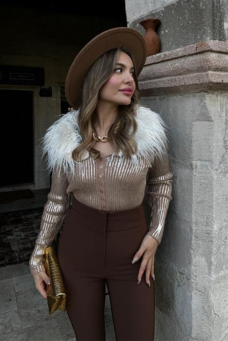 Preppy Yakası Kürklü Parlak Hırka - Vizon