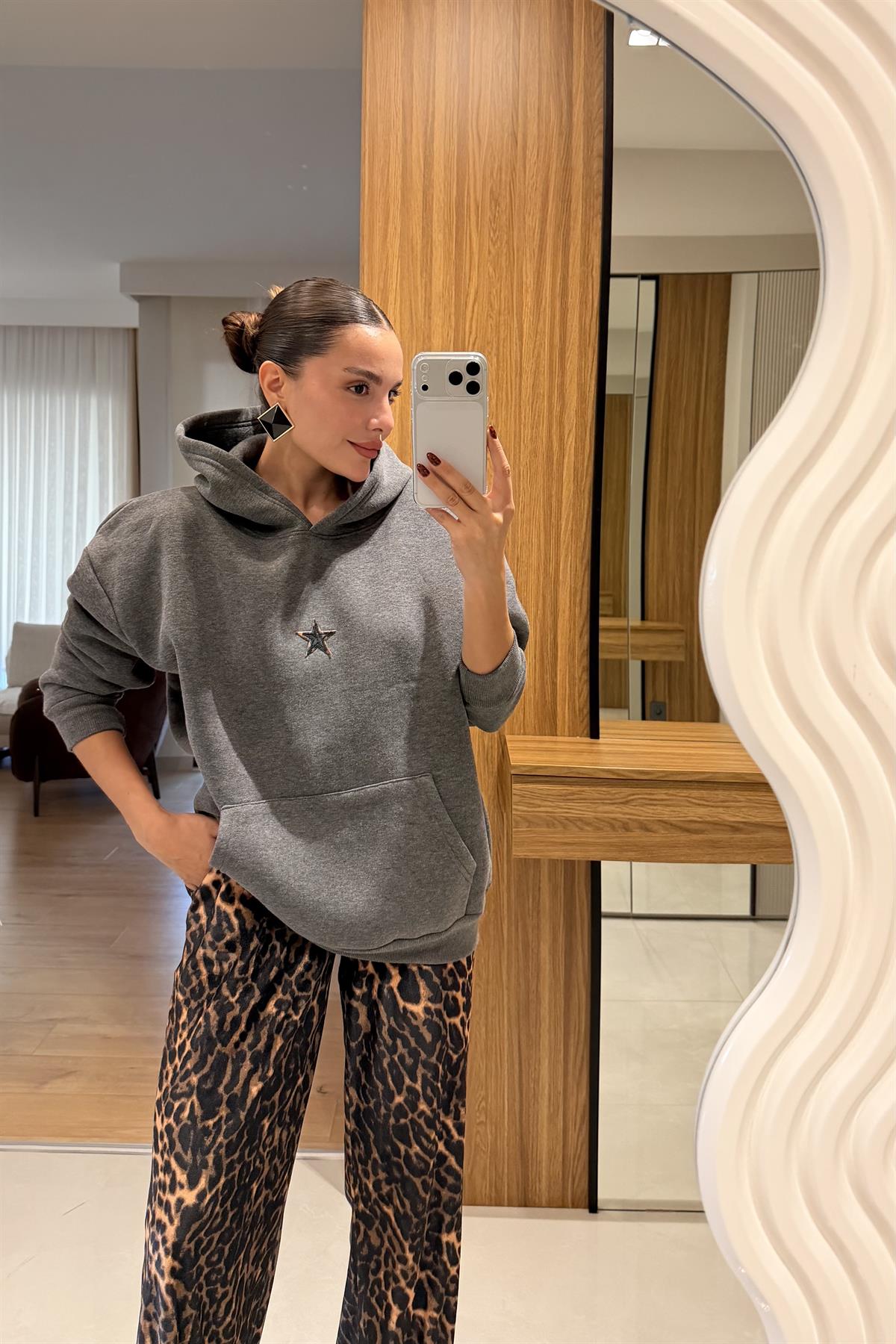 Preson Yıldız Desenli Kapüşonlu Sweatshirt