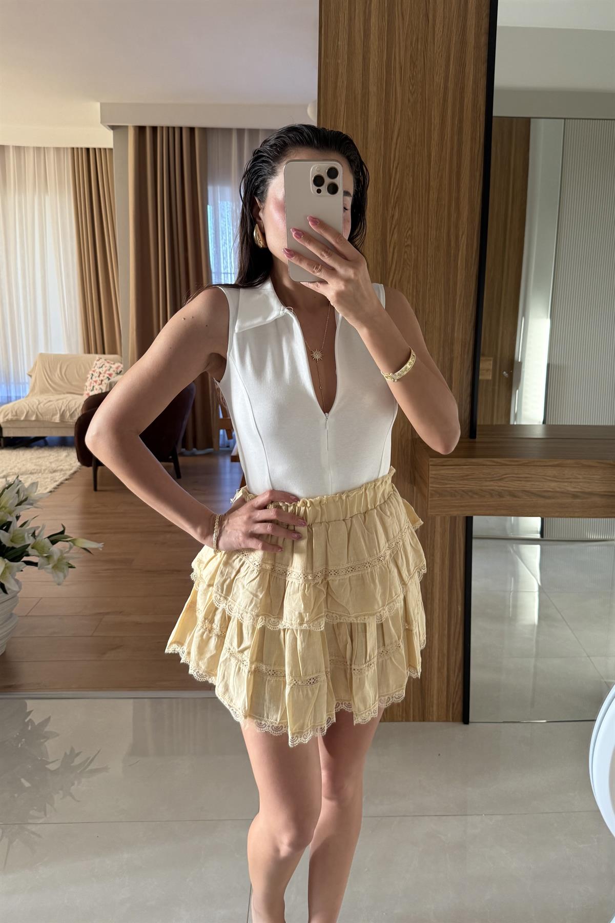 Prilepa Beyaz Kolsuz Polo Yaka Body