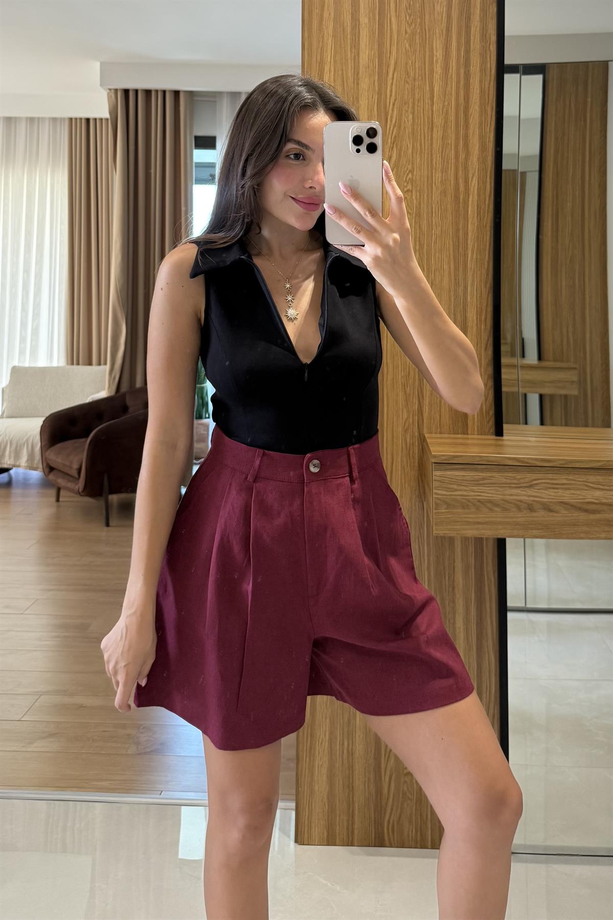 Prilepa Siyah Kolsuz Polo Yaka Body