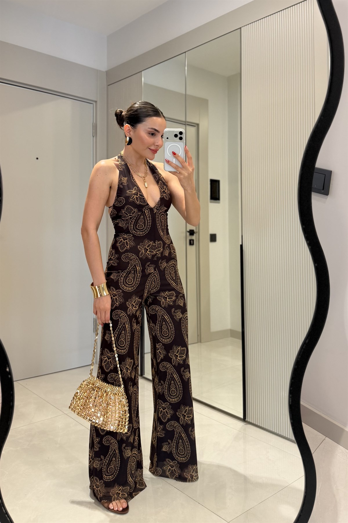 Priya Kahve V Yaka Sırt Dekolteli Tulum