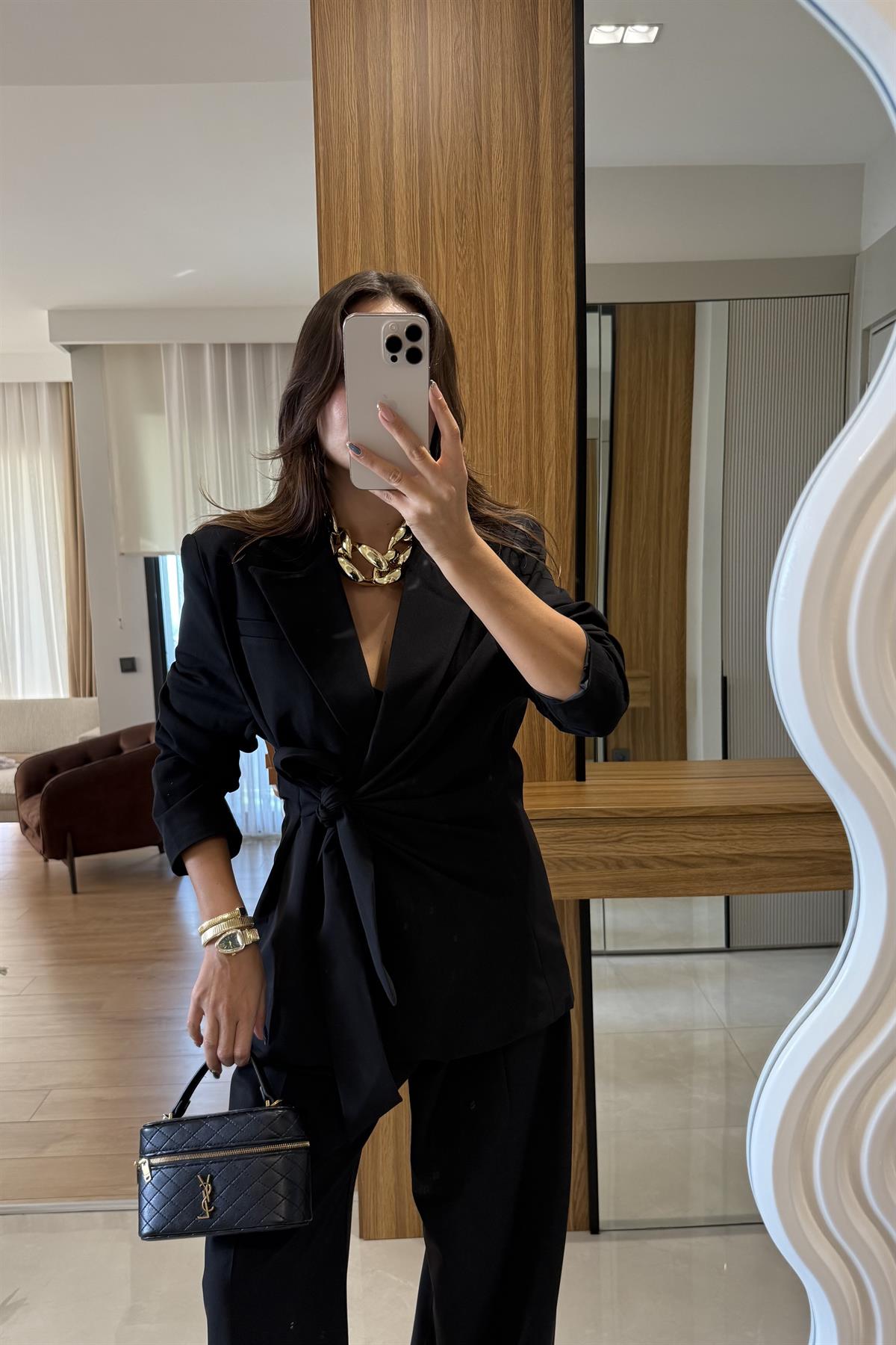 Minella Siyah Yandan Bağlamalı Ceket