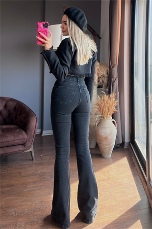 Püskül detaylı siyah crop ceket