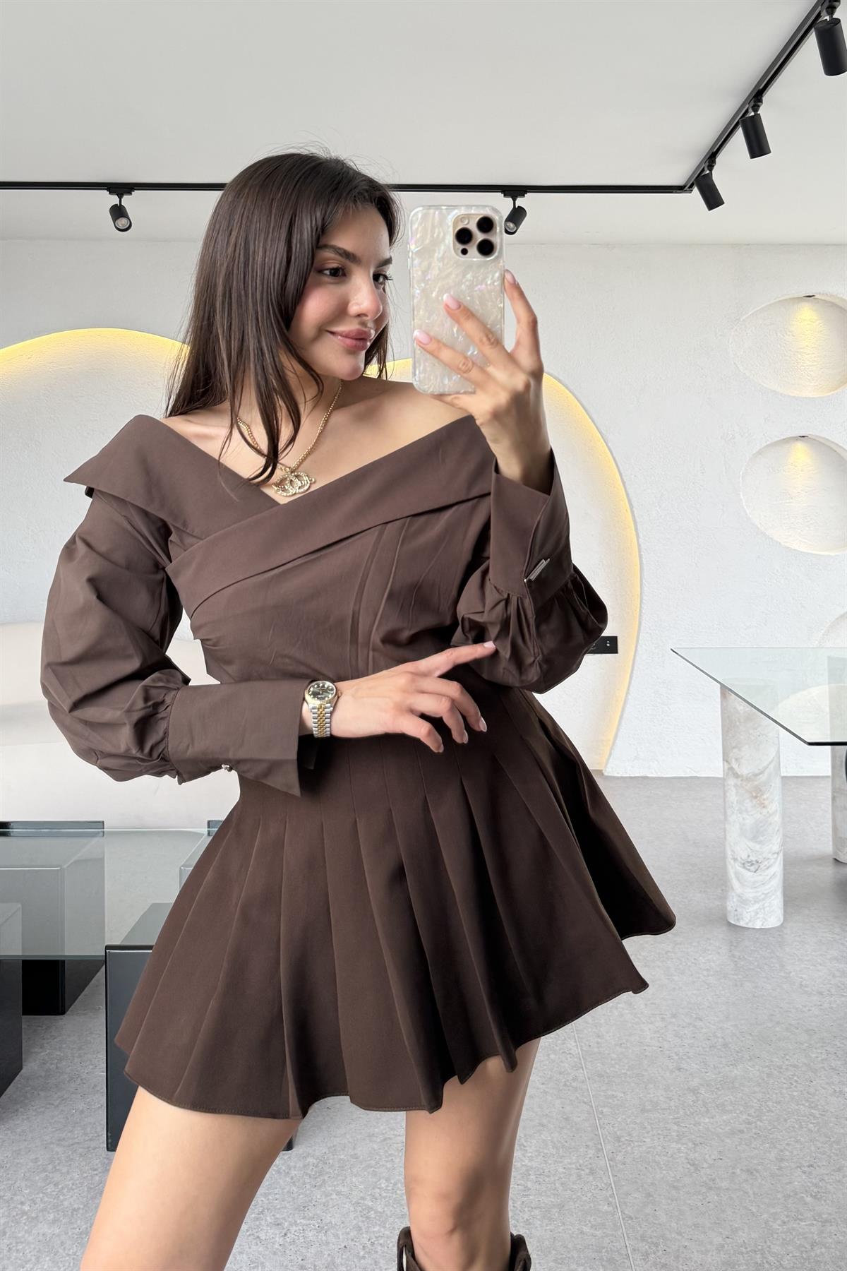 Qurora Acı Kahve Pileli Şort Etek