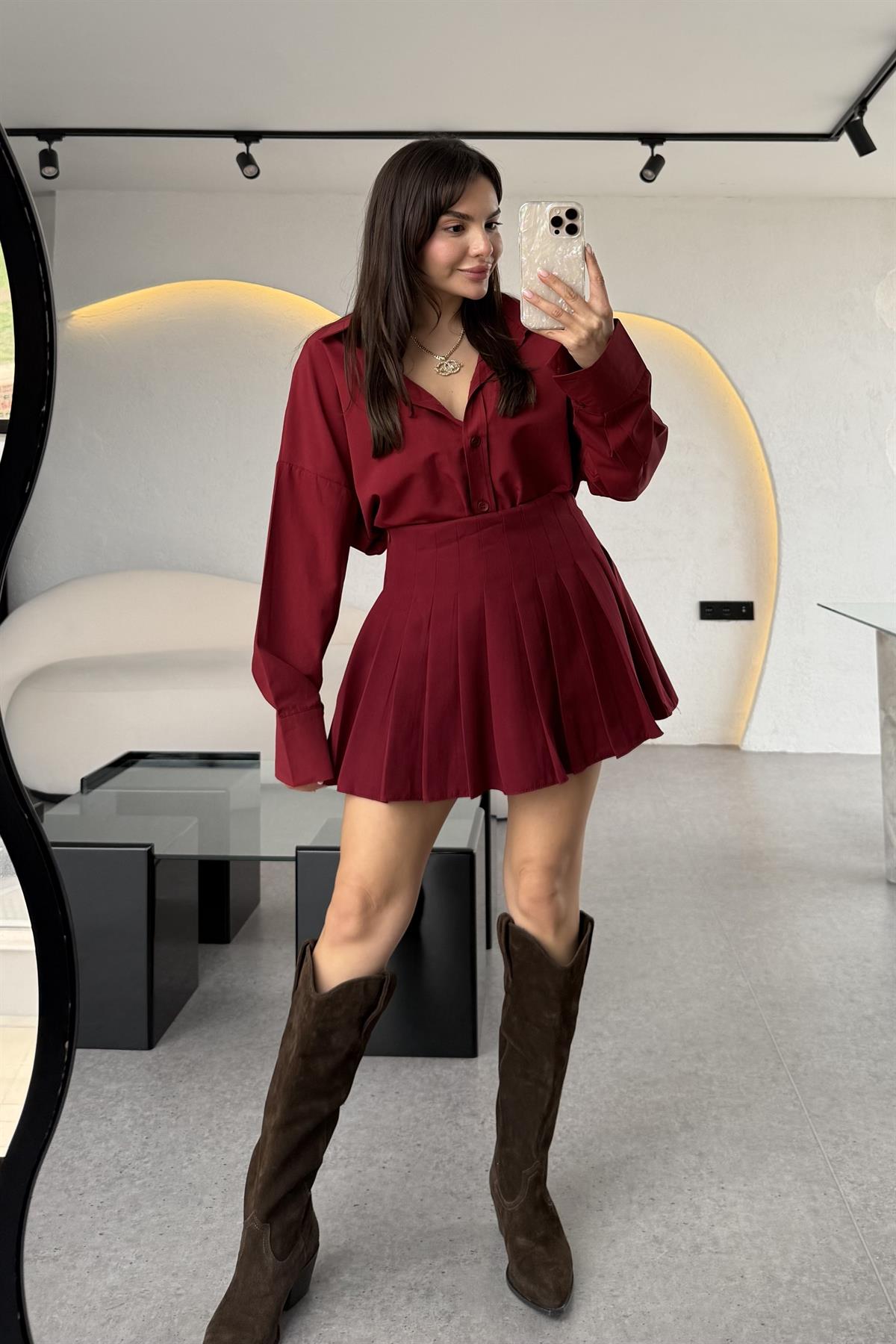 Qurora Bordo Pileli Şort Etek