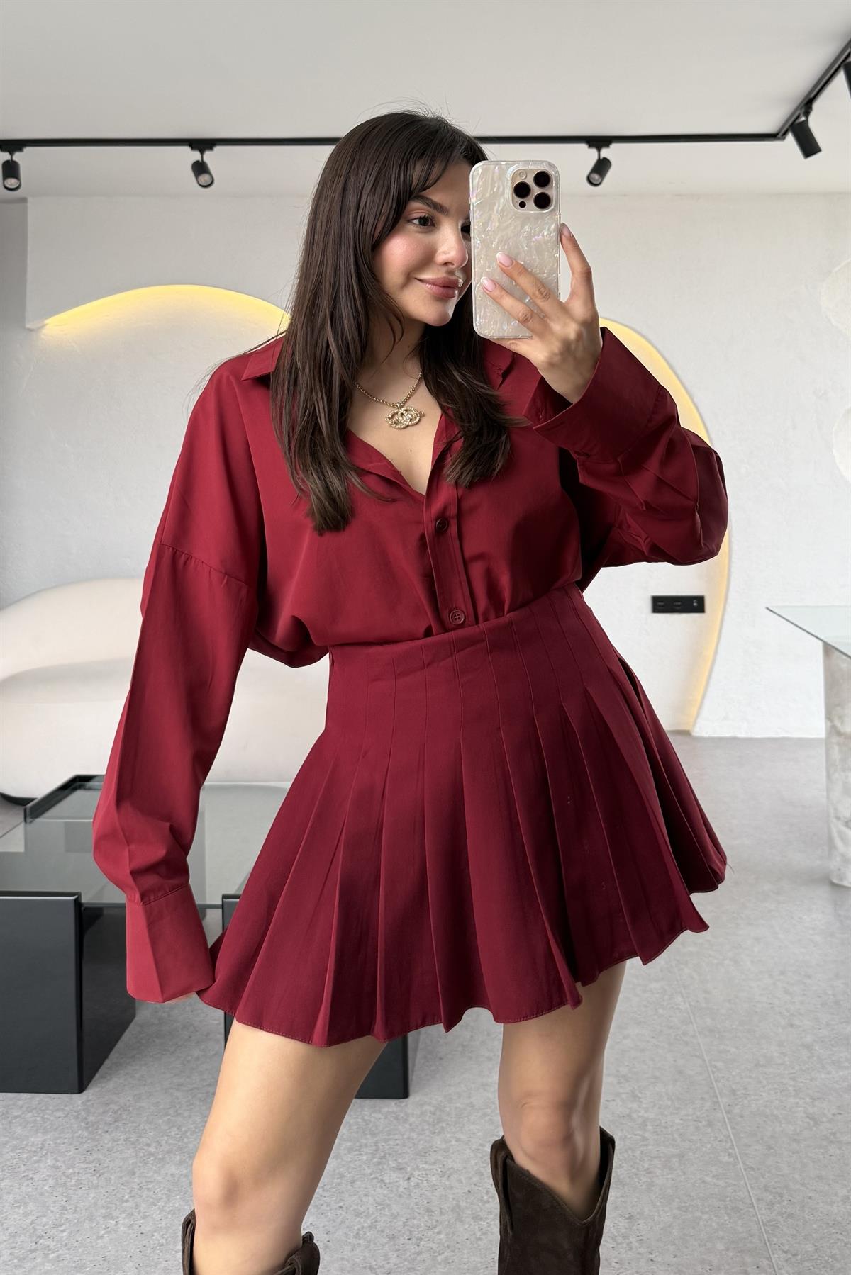 Qurora Bordo Pileli Şort Etek