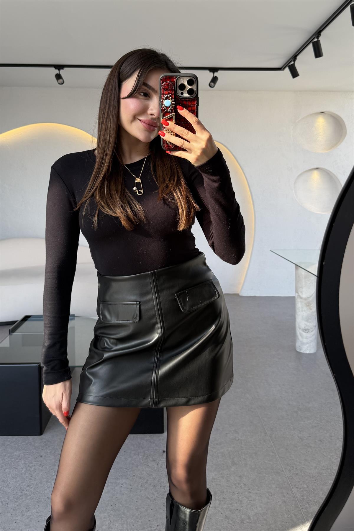 Ratte Siyah Cep Detaylı Deri Etek 