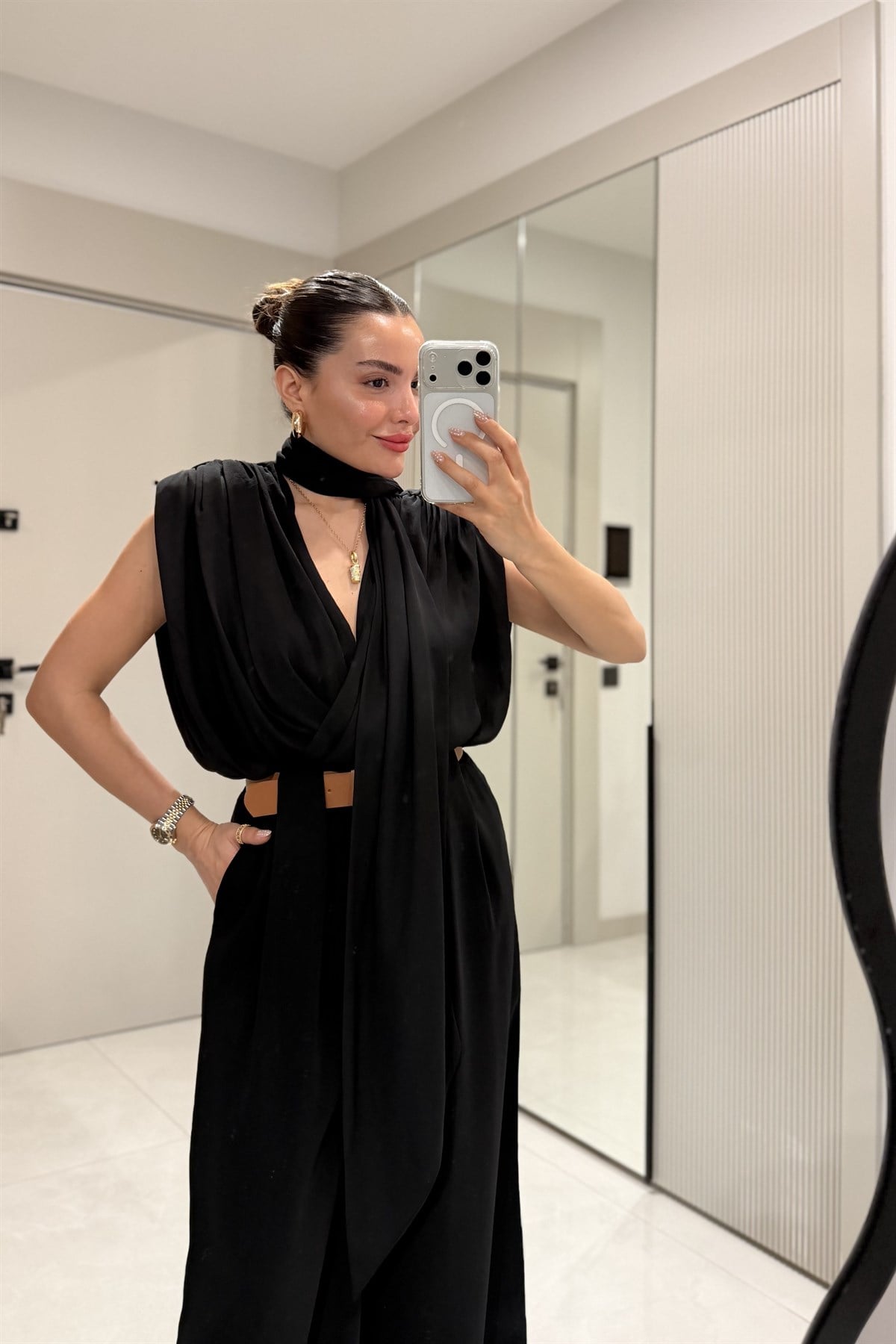Ravven Siyah Vatkalı Şal Detaylı Bluz