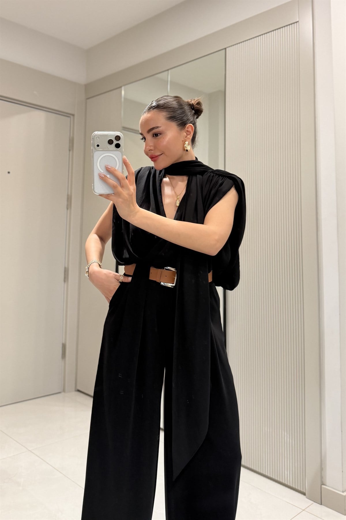 Ravven Siyah Vatkalı Şal Detaylı Bluz