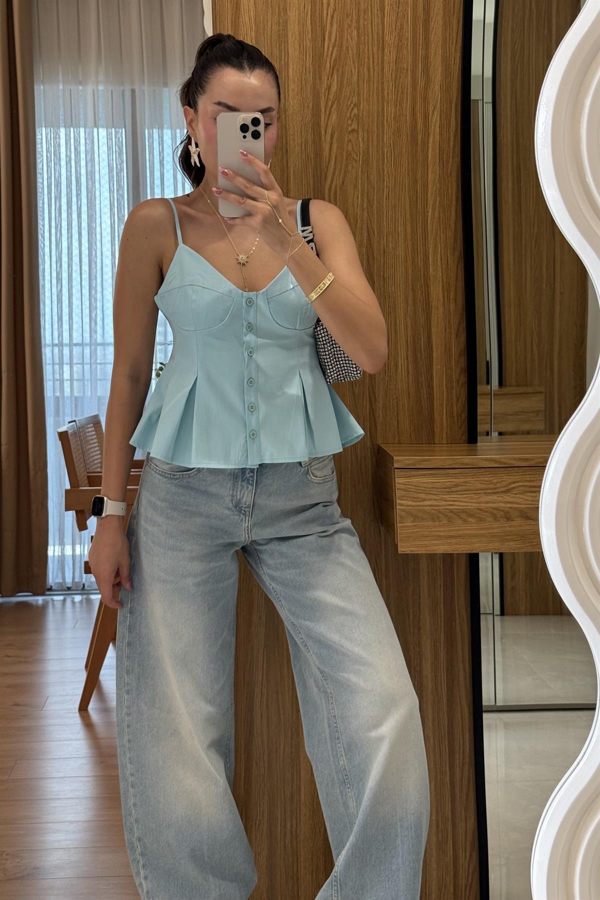 Raylin Mint Poplin Crop