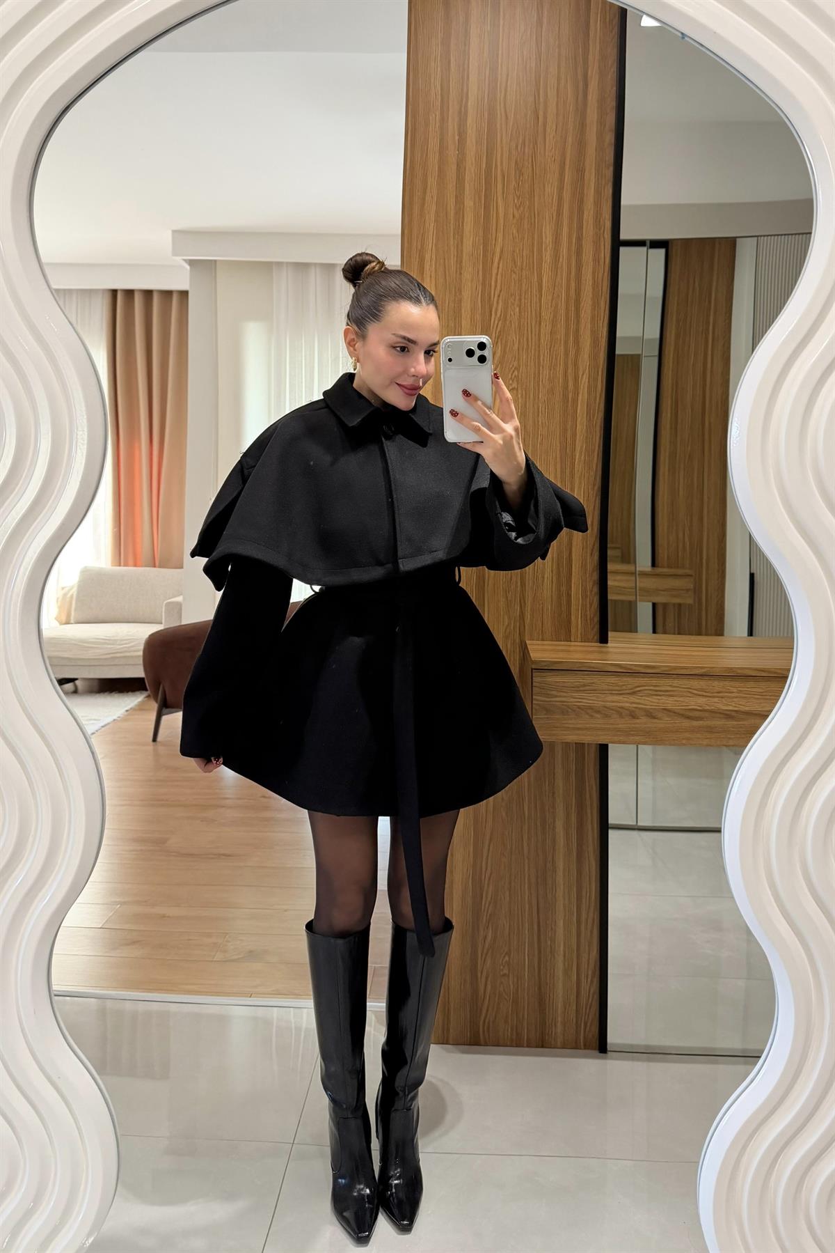 Rayna Siyah Pelerinli Kaşe Kaban