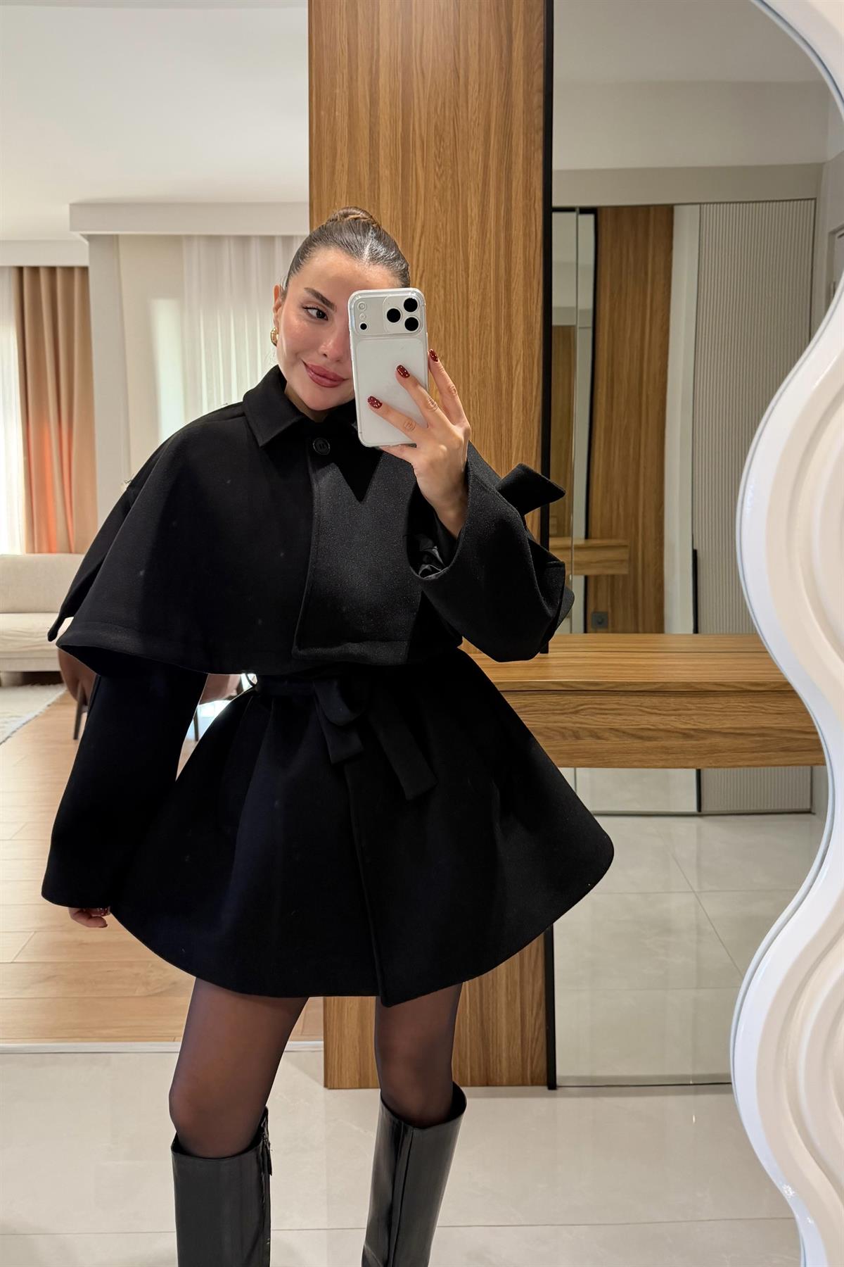 Rayna Siyah Pelerinli Kaşe Kaban