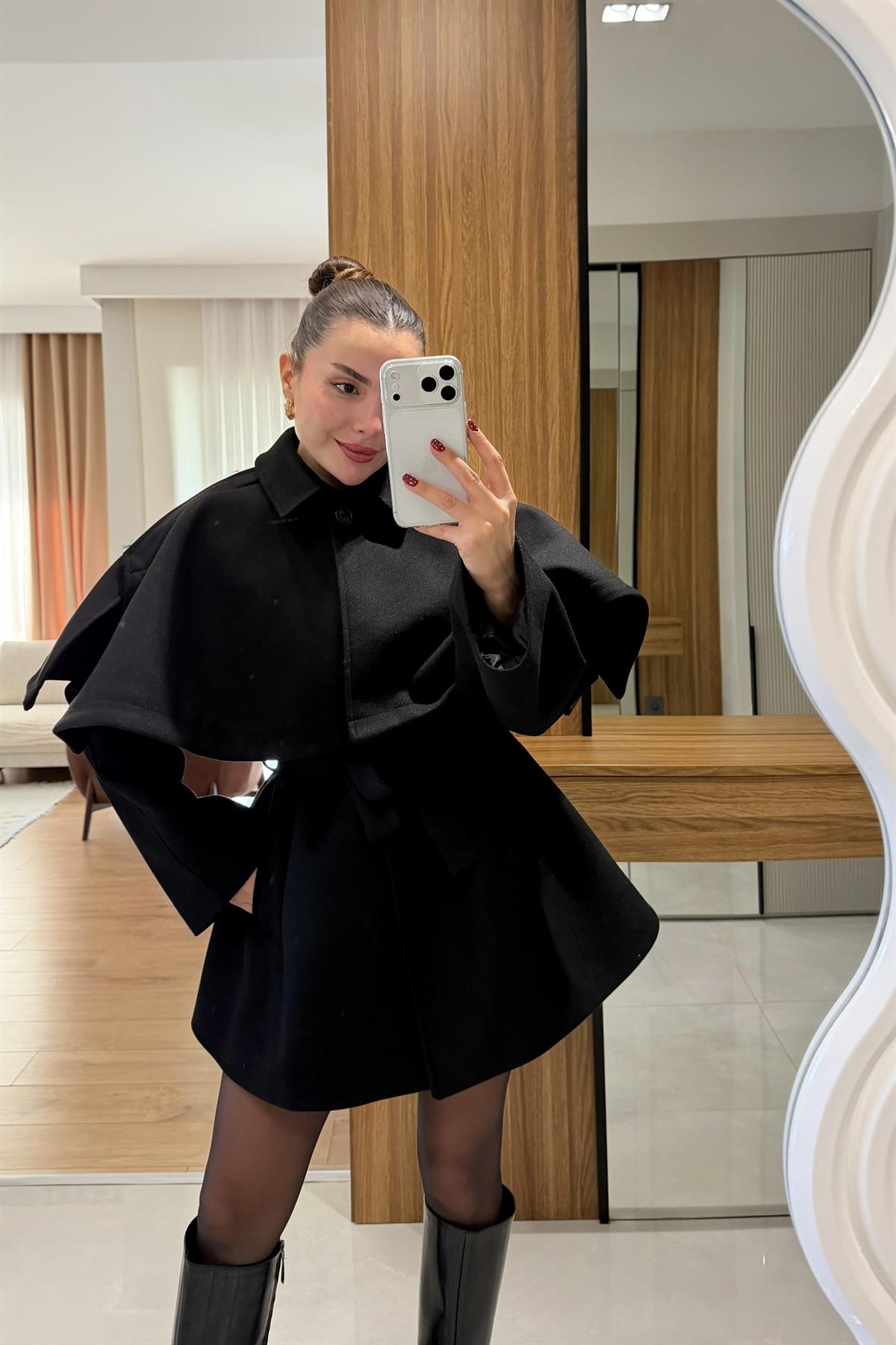 Rayna Siyah Pelerinli Kaşe Kaban