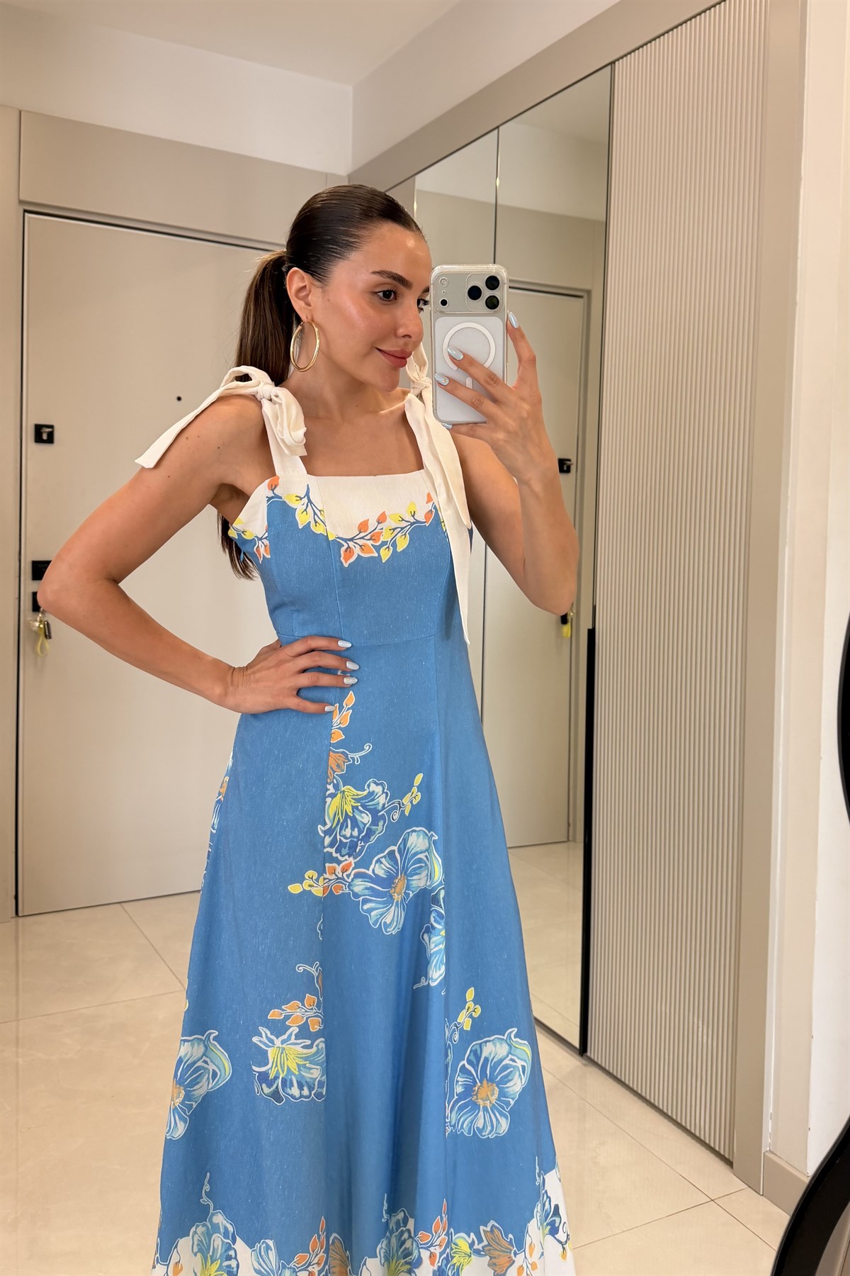 Ready Mavi Çiçek Desenli Askı Bağlamalı Elbise