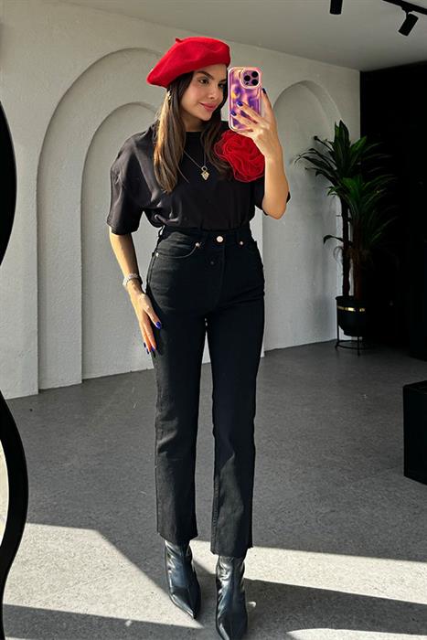 Riccardo Siyah Boyfit Jean