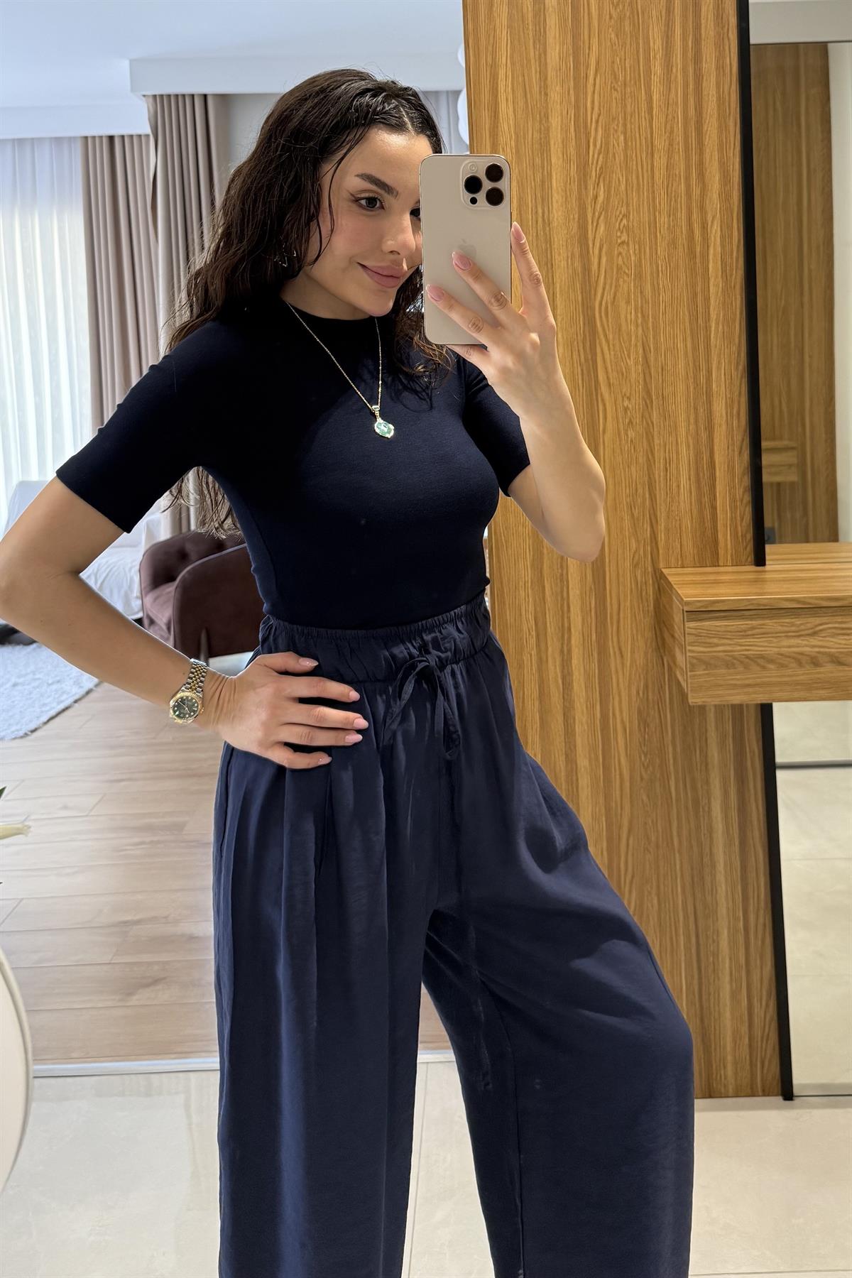 Riddle Lacivert MD Yarım Kollu Body