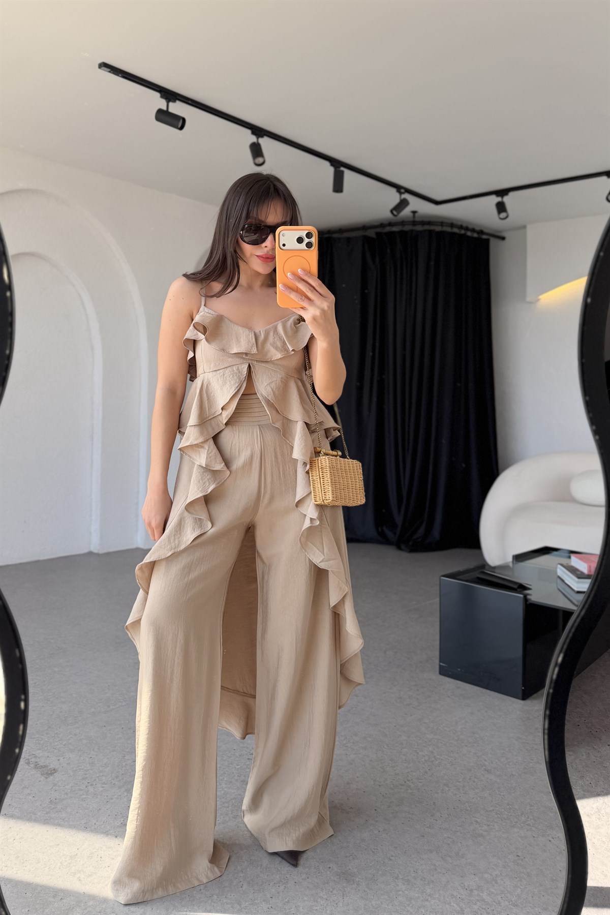 Riva Bej Fırfır Bluz Pantolon Takım