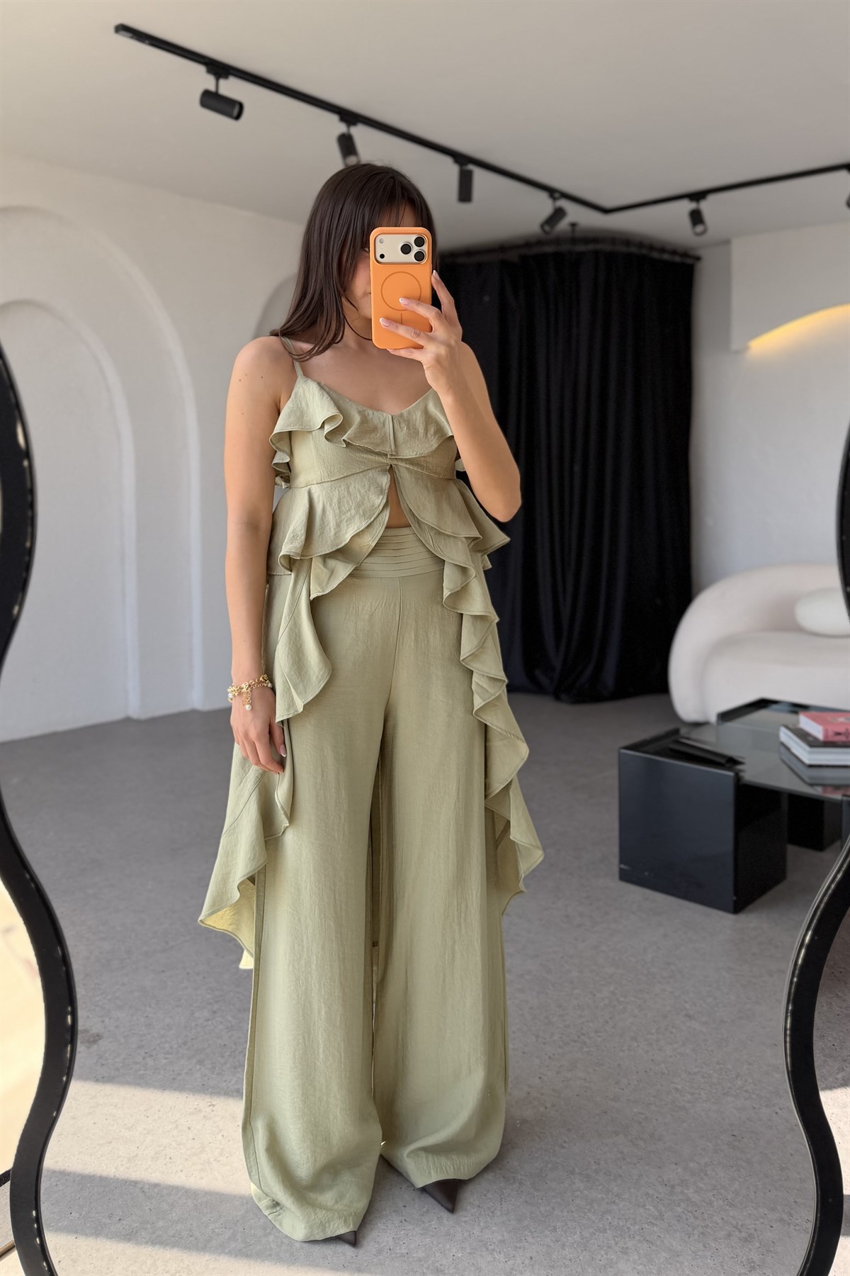 Riva Çağla Yeşili Fırfır Bluz Pantolon Takım