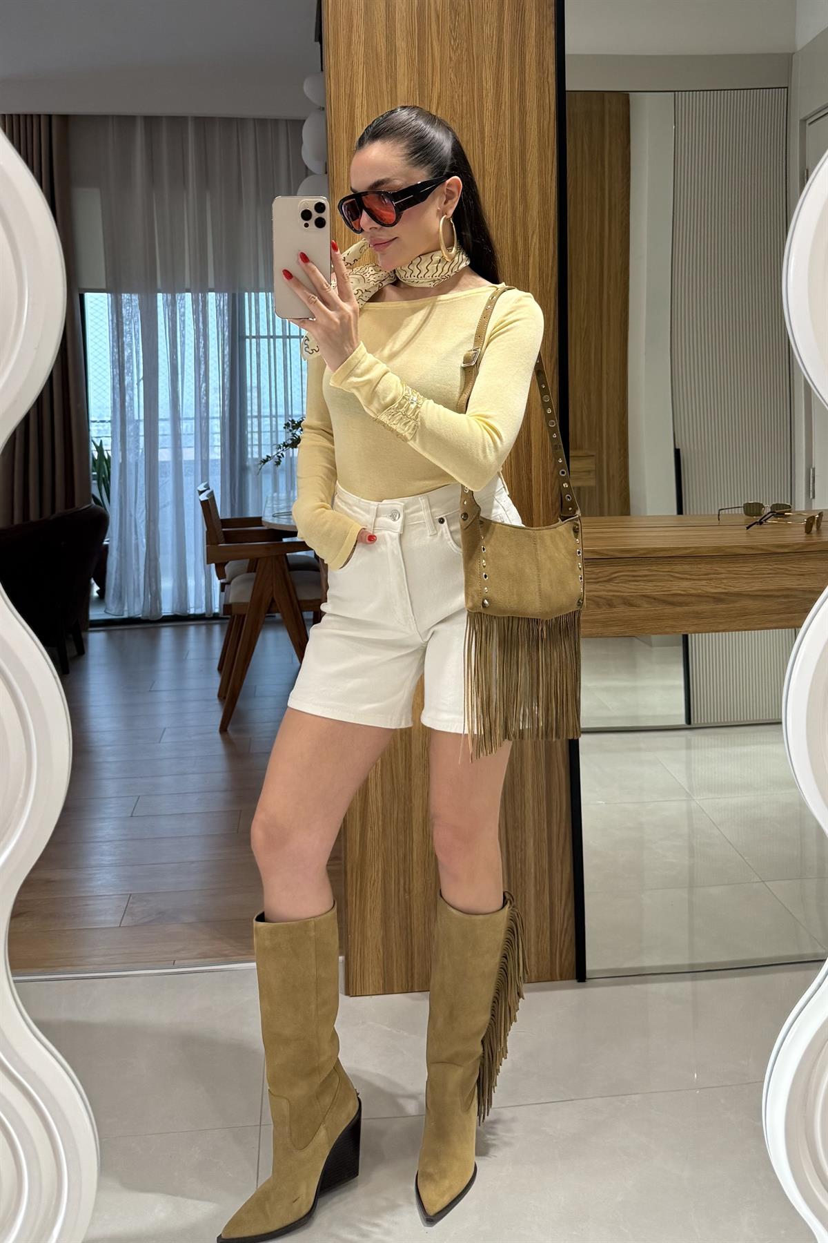 Roberts Krem Şehir Boy Kot Şort