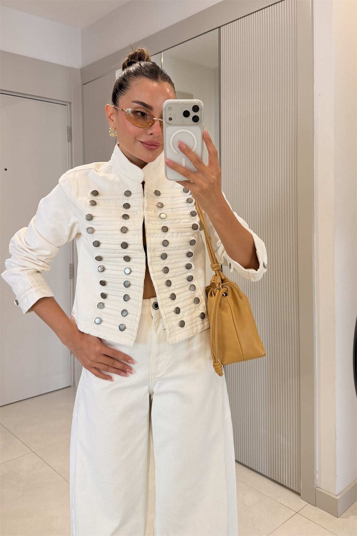Rogue Beyaz Apoletli Denim Ceket