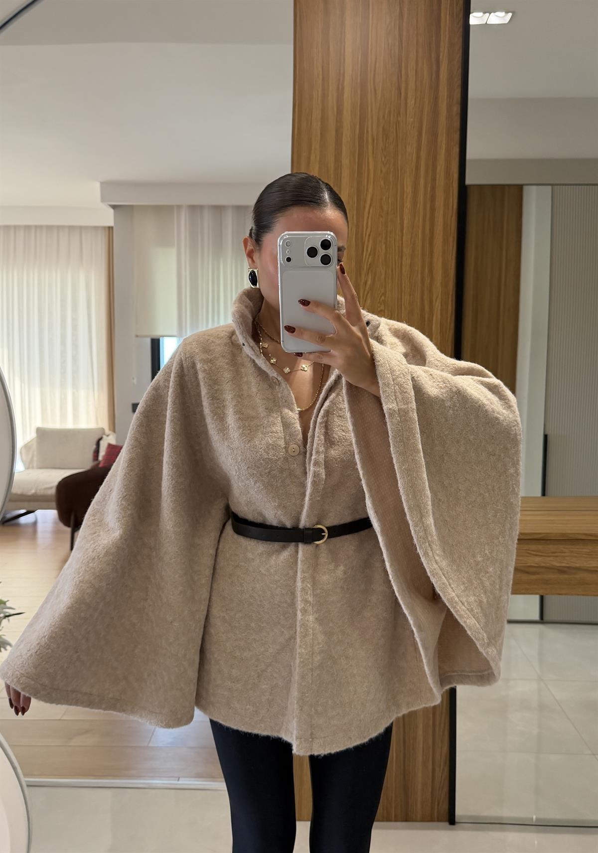 Rommy Taş Kemerli Keçe Panço 