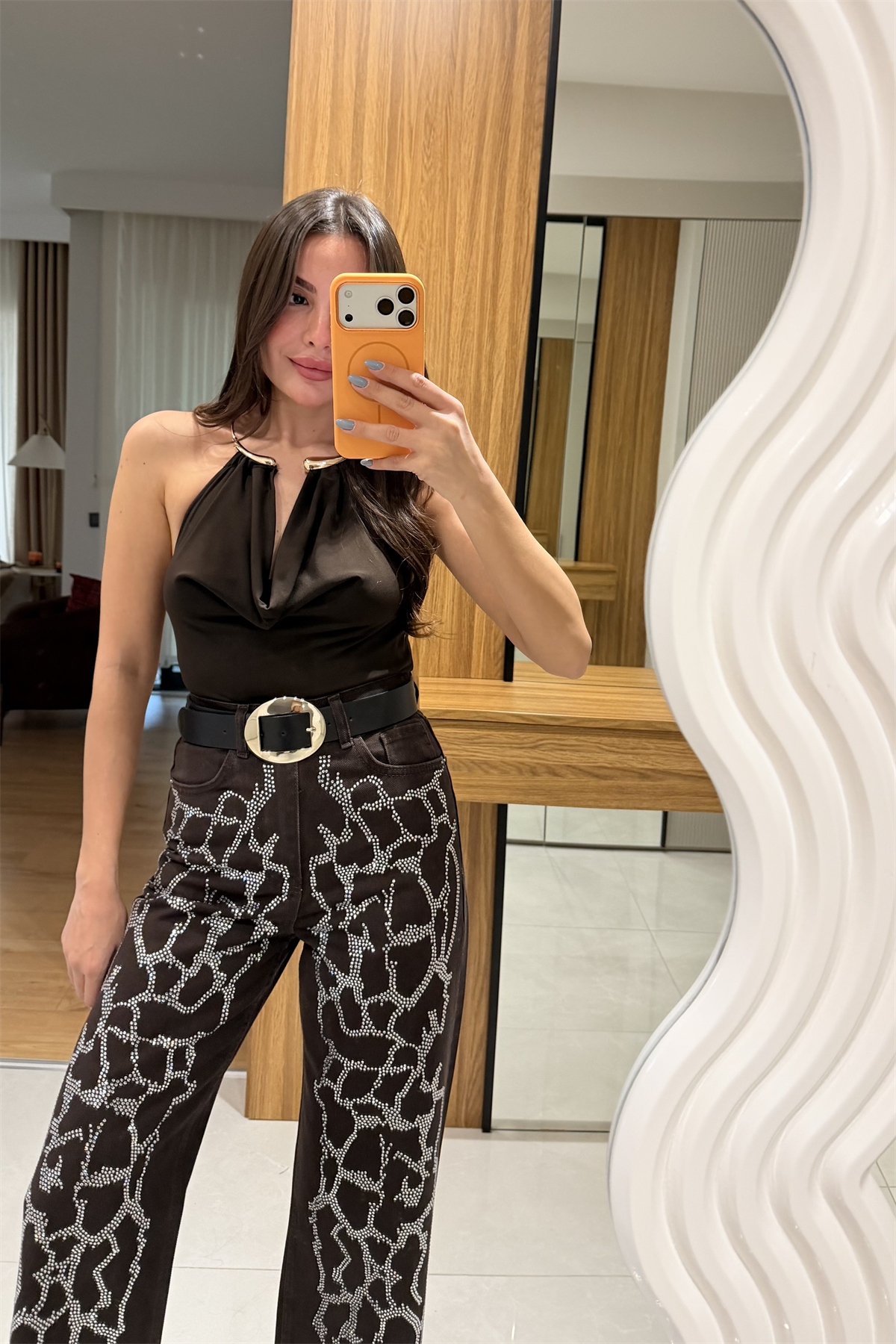 Rosalie Kahve Kolye Detaylı Bluz
