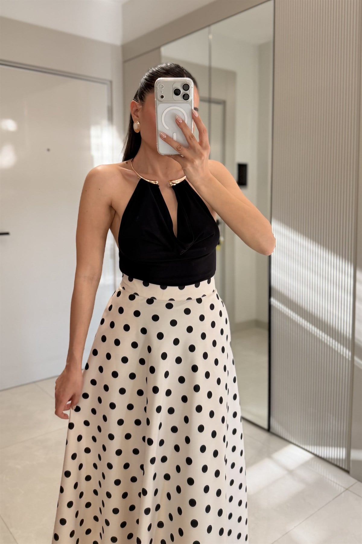 Rosalie Siyah Kolye Detaylı Bluz