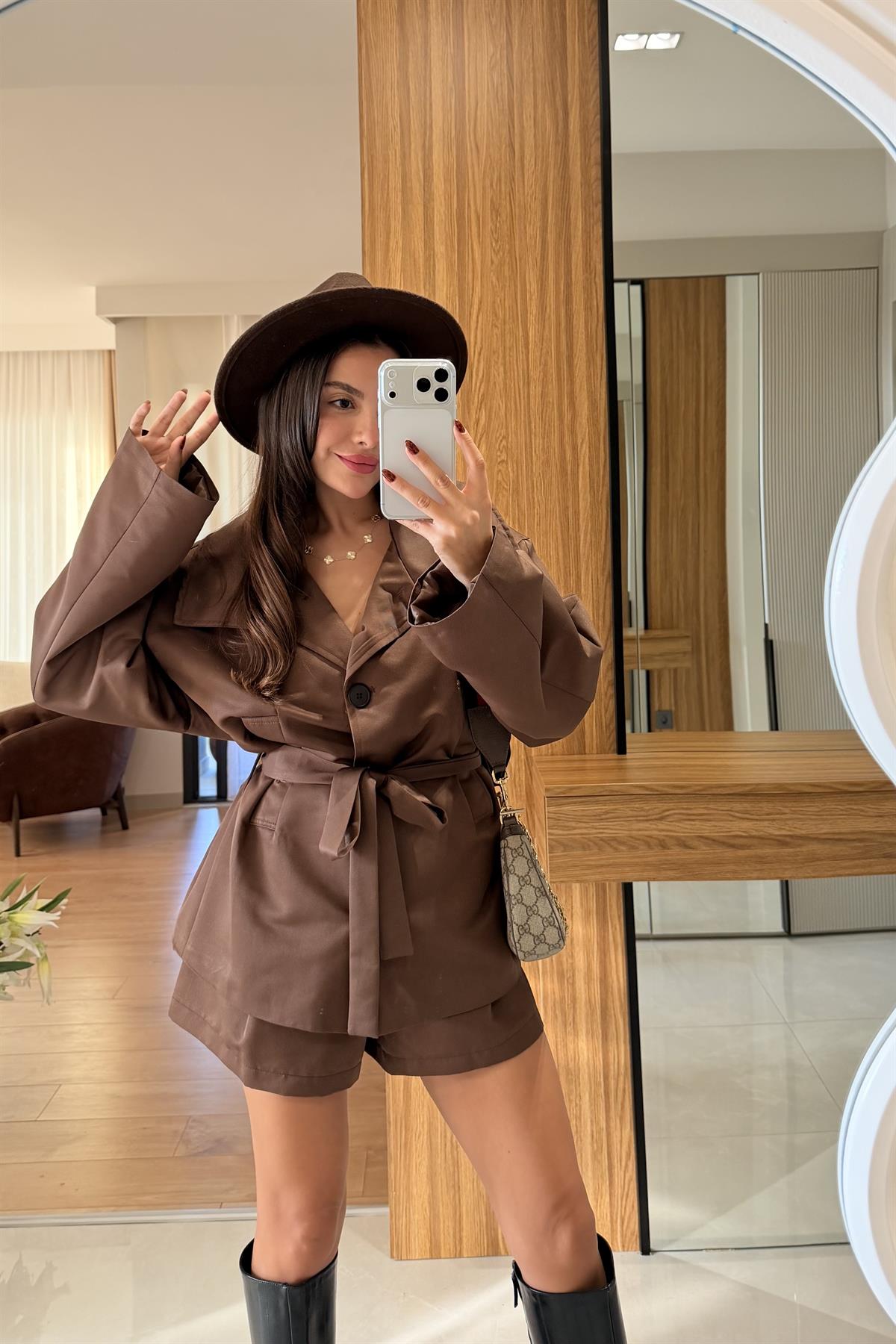 Rosendal Kahve Trenç Şort İkili Takım