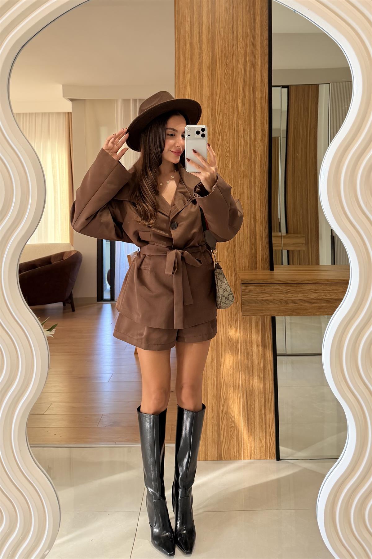 Rosendal Kahve Trenç Şort İkili Takım