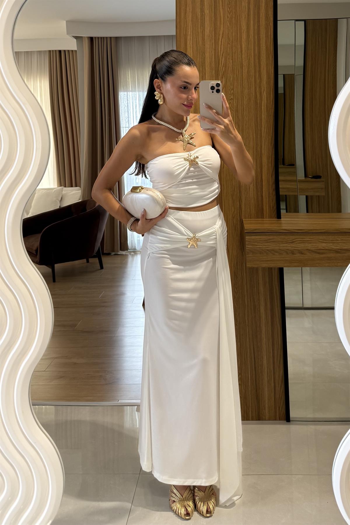 Roshe Beyaz Deniz Kabuğu Detaylı Straplez Takım