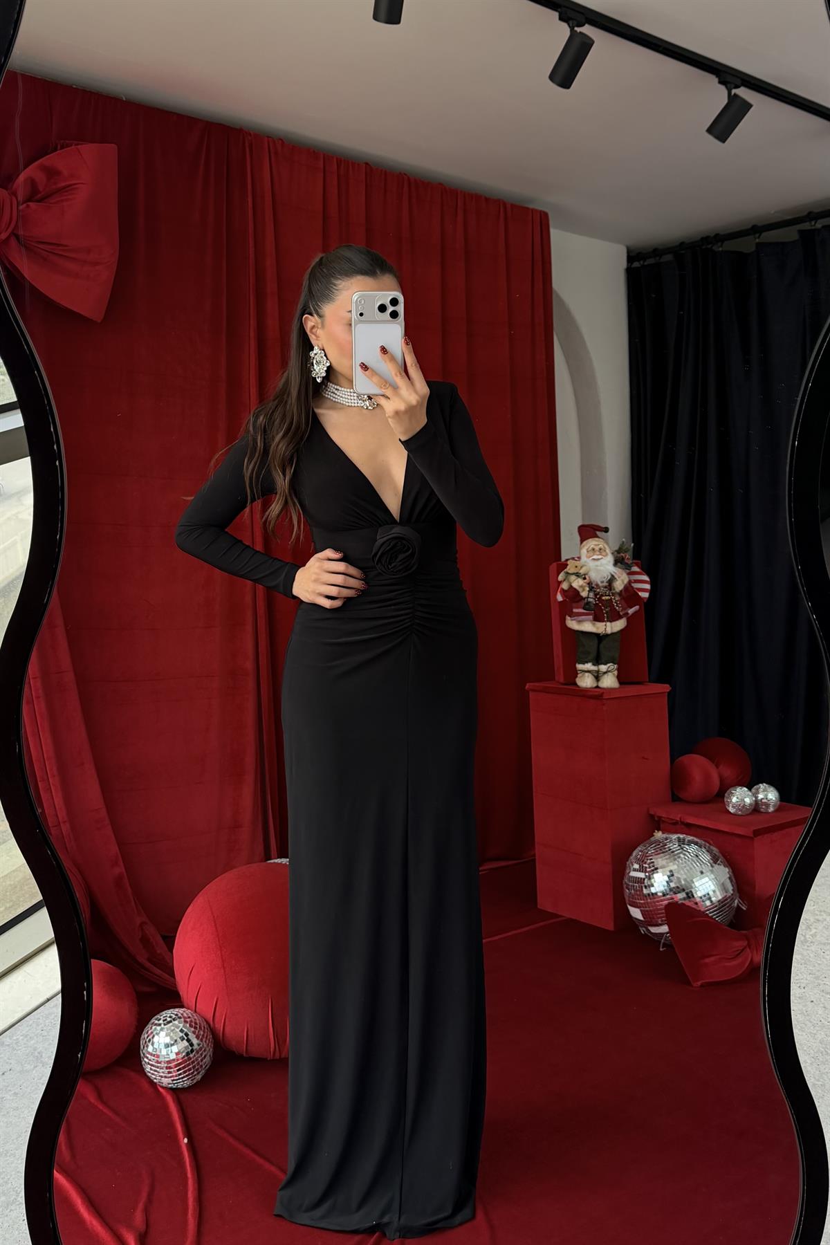 Rosse Siyah Gül Detaylı V Yaka Elbise