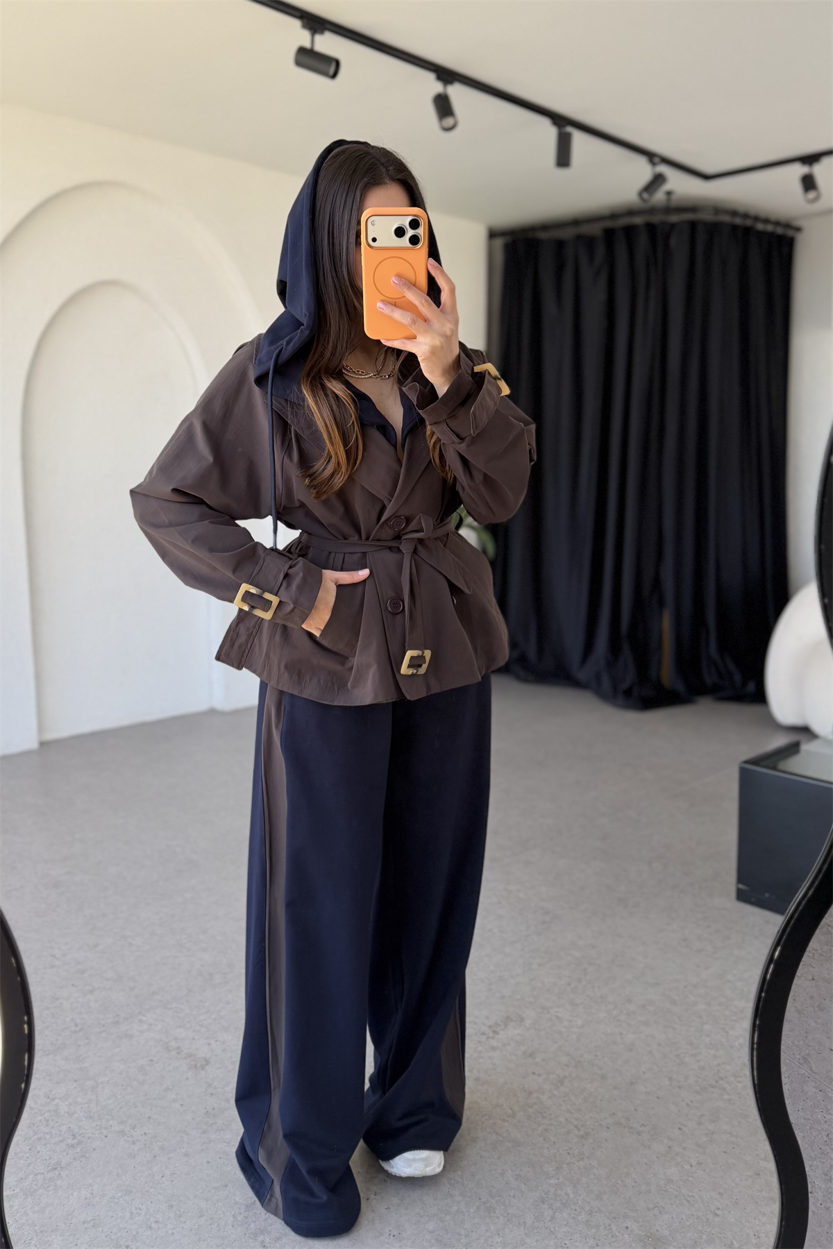 Rubert Kahve Lacivert Trenç Detaylı Kuşaklı Takım