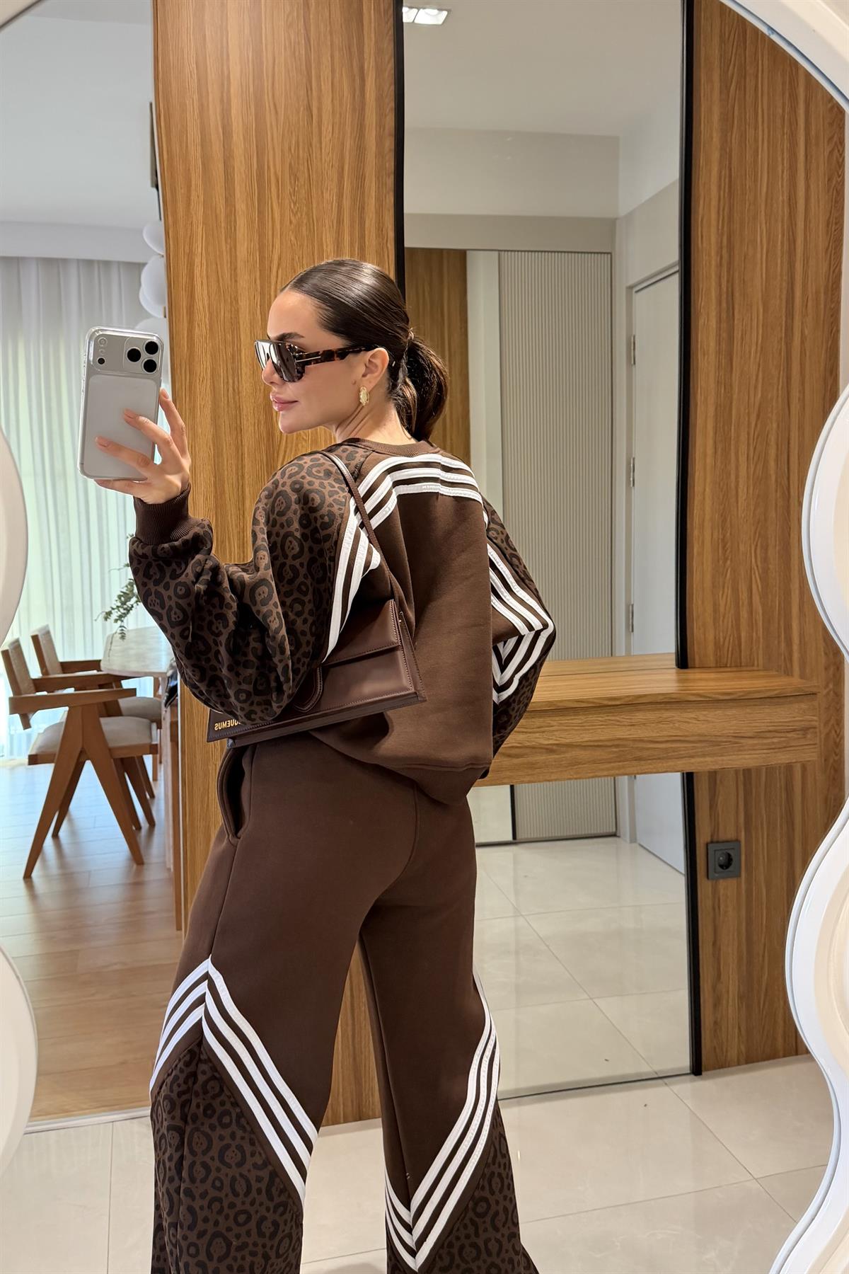 Rusian Kahve Şeritli Şardonlu Eşofman Takımı