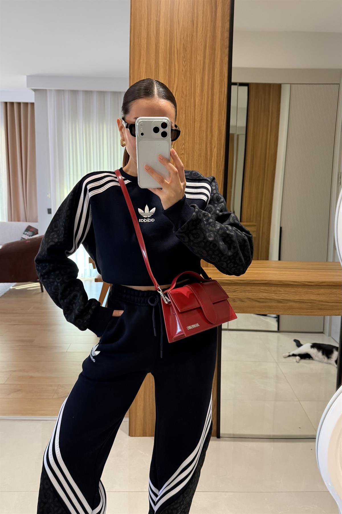 Rusian Siyah Şeritli Şardonlu Eşofman Takımı