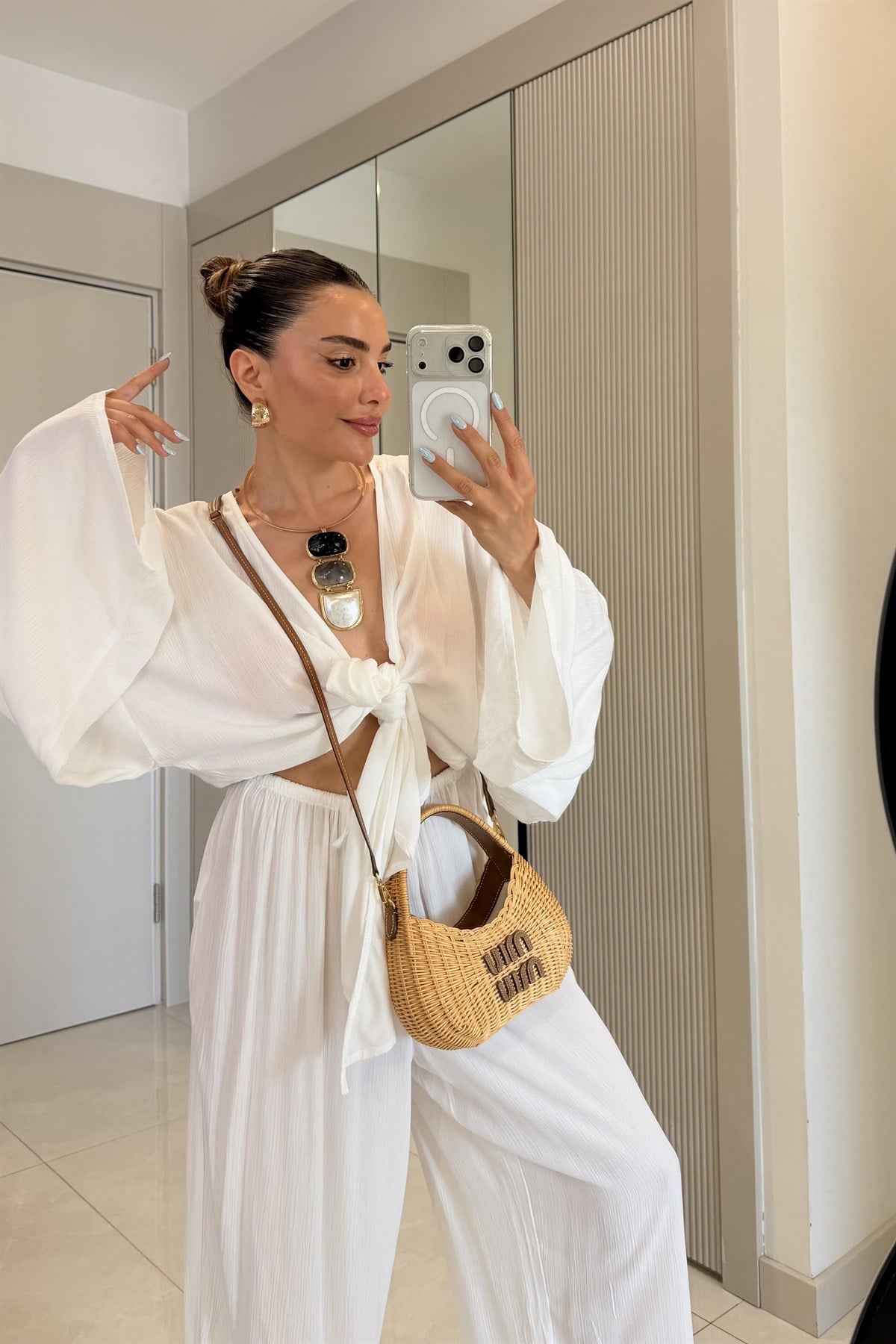 Nuvira Beyaz Bağlamalı Kimono Pantolon Takım