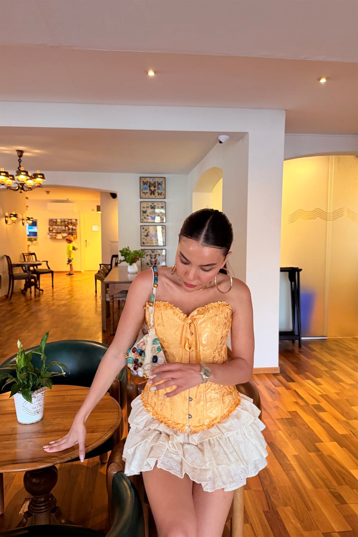 Santa Sarı Dokulu Britli Korse