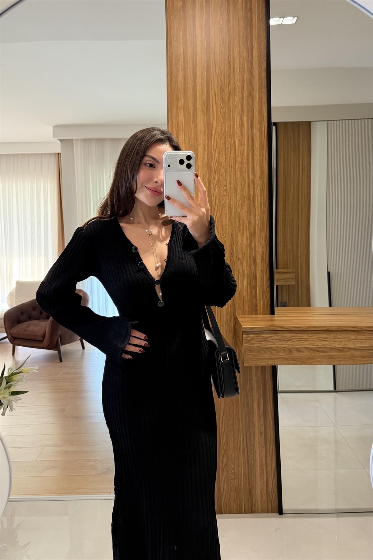 Sanya Siyah Triko Düğmeli Elbise