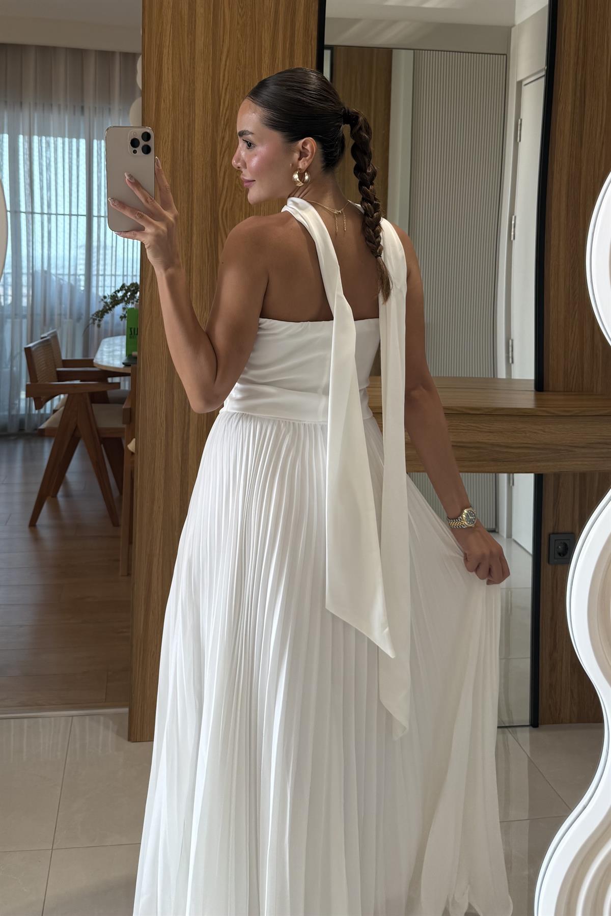 Saphira Beyaz Saten Şallı Bluz